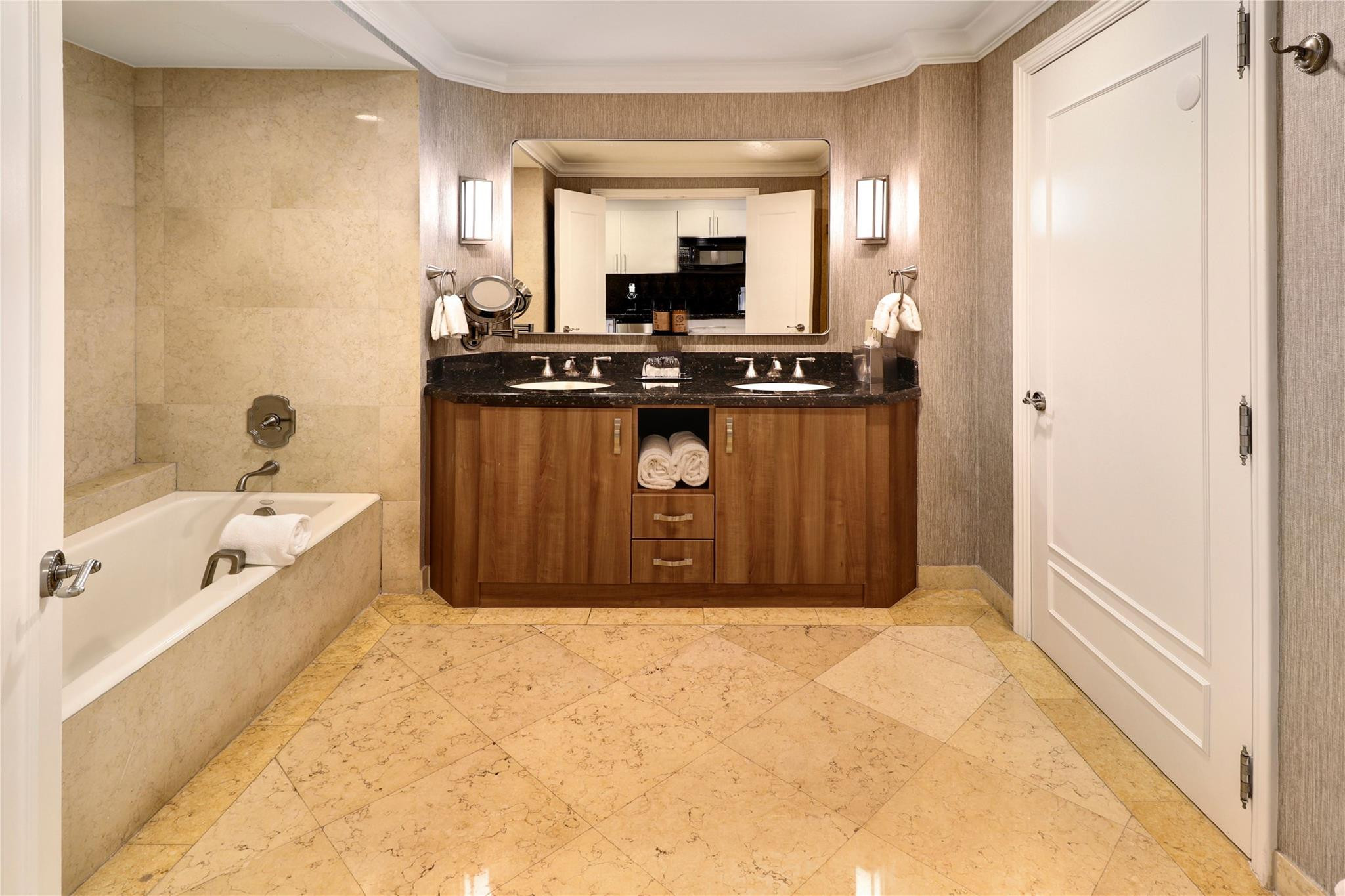 601 N Ft Lauderdale Bch Boulevard 905 — photo