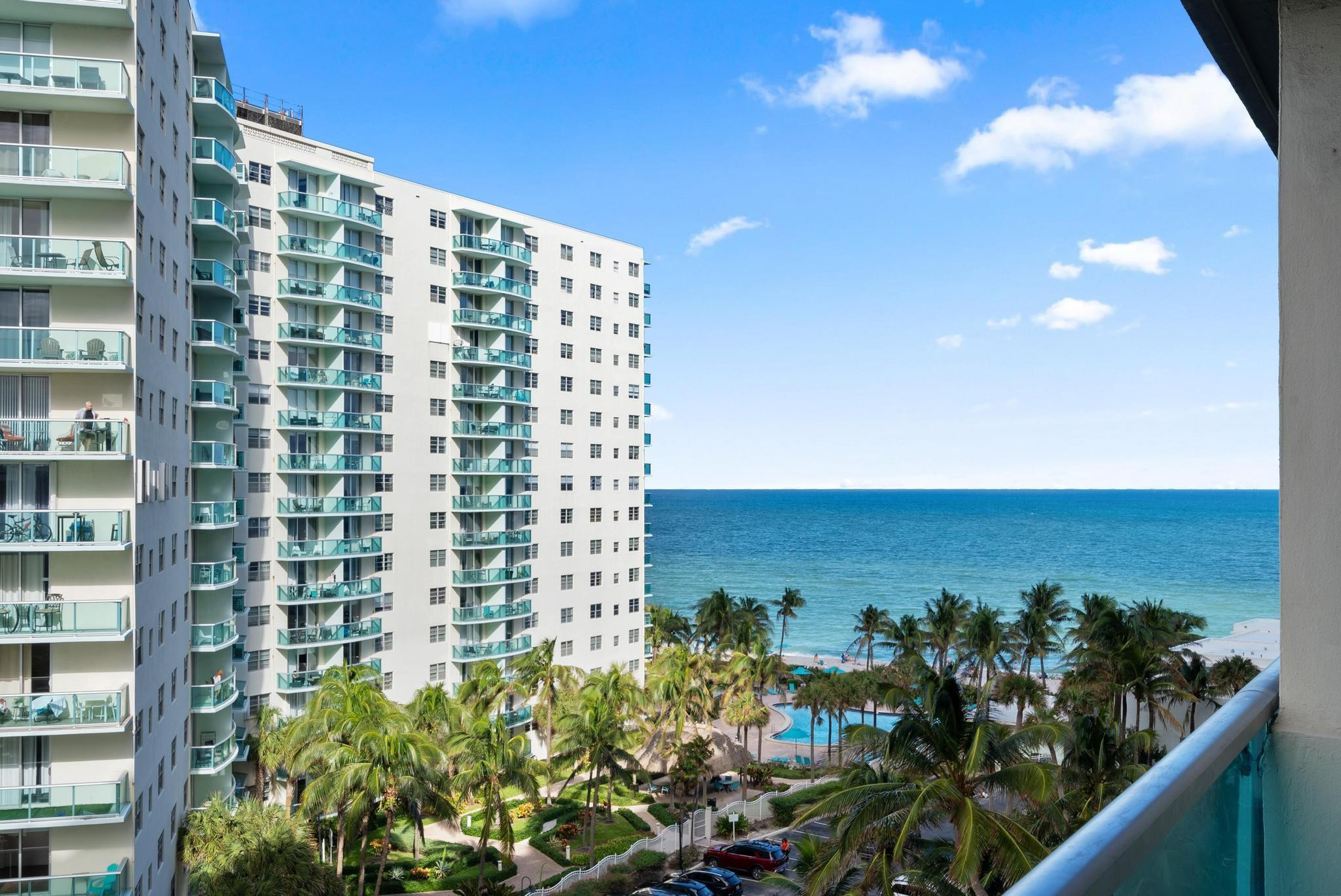 4001 S Ocean Drive 8E — photo