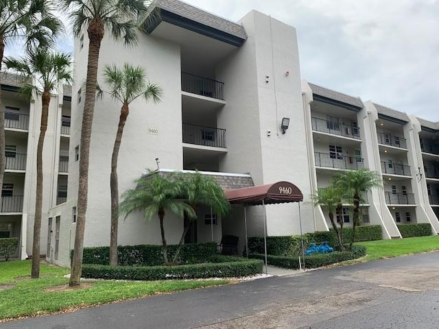 9460 Poinciana Place 203 — photo