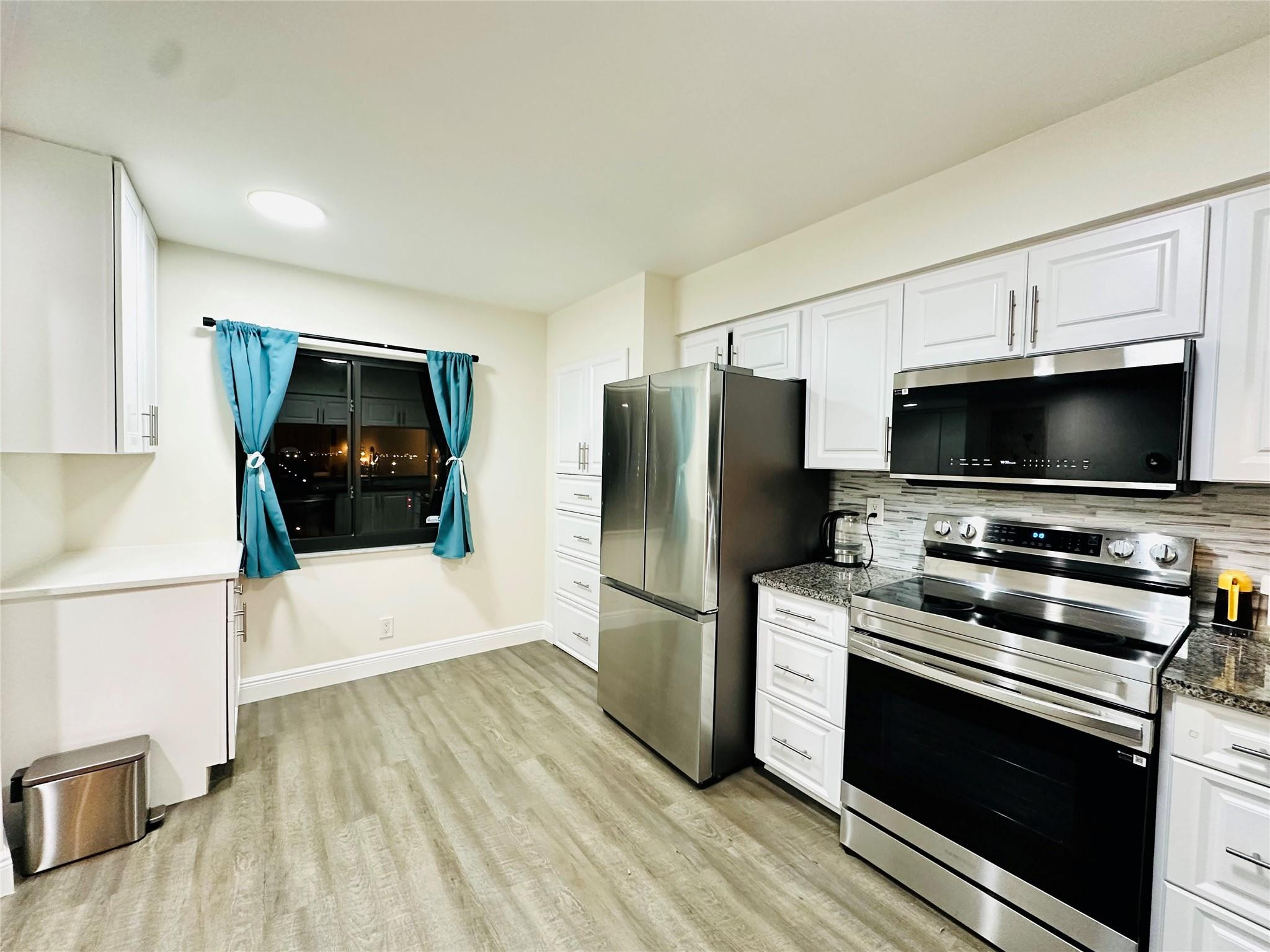 2200 S Cypress Bend Drive 802 — photo