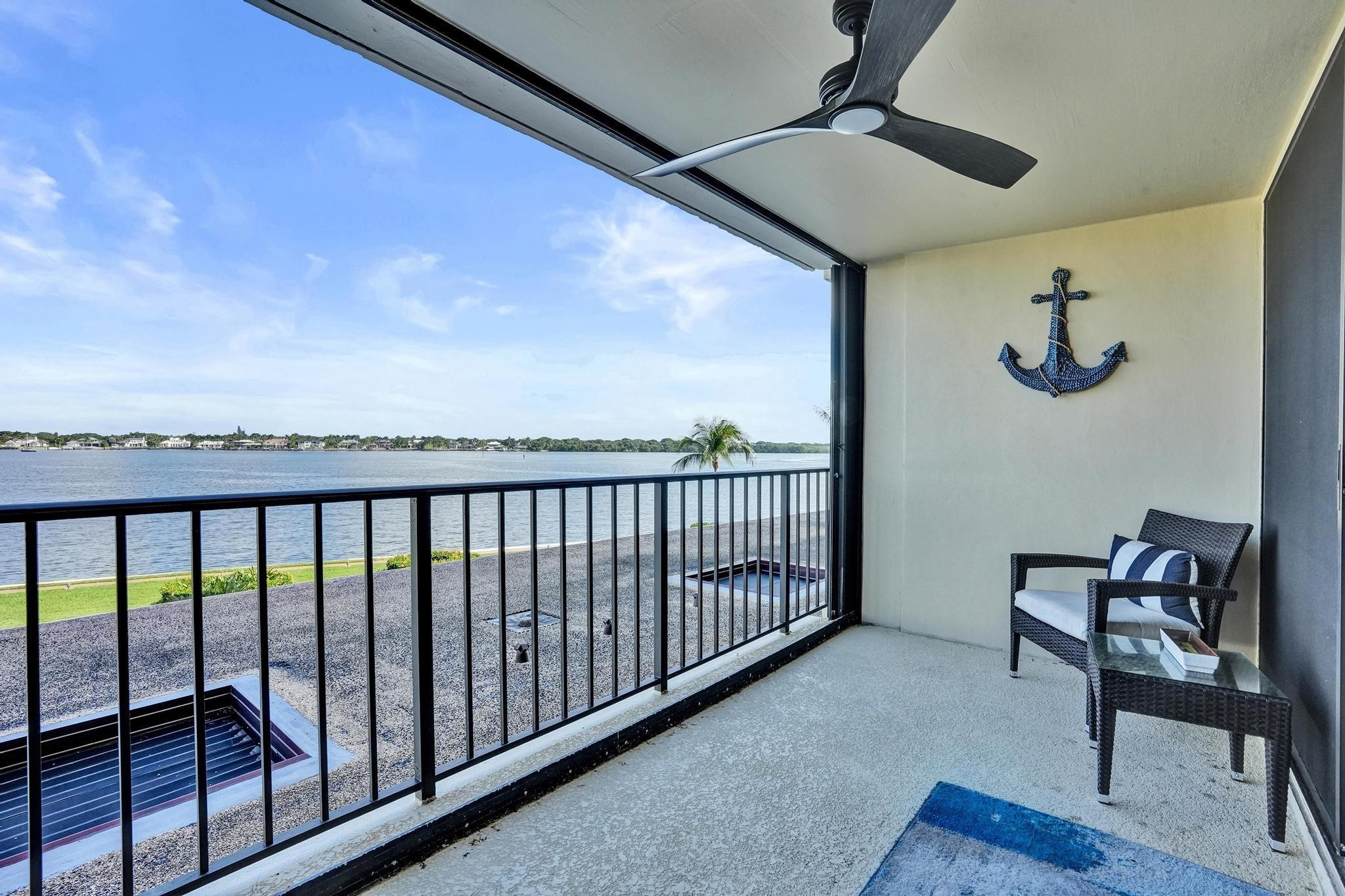 132 Lakeshore Drive 317 — photo