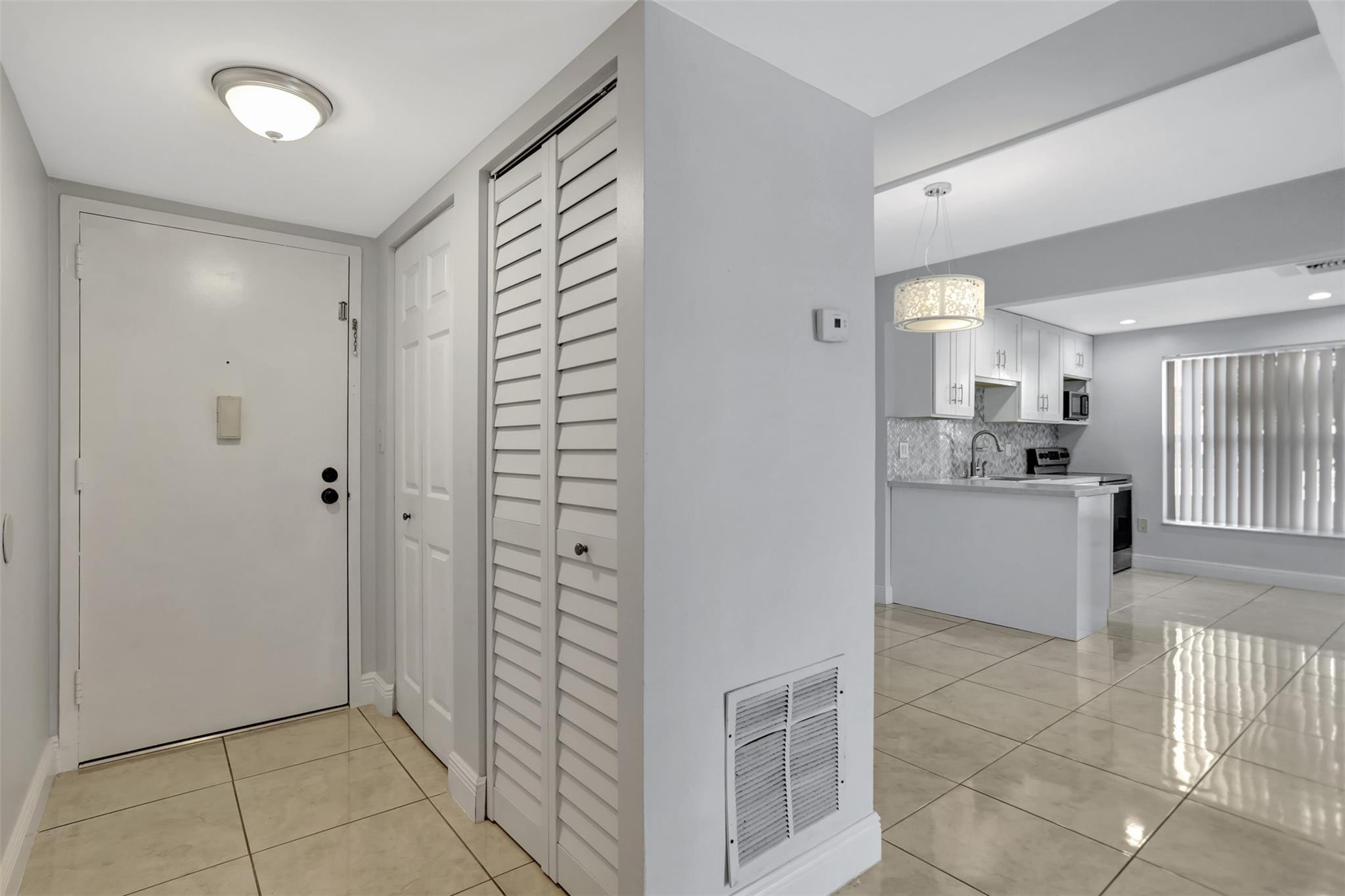 Home in Lauderhill, FL 33319 — photo 3