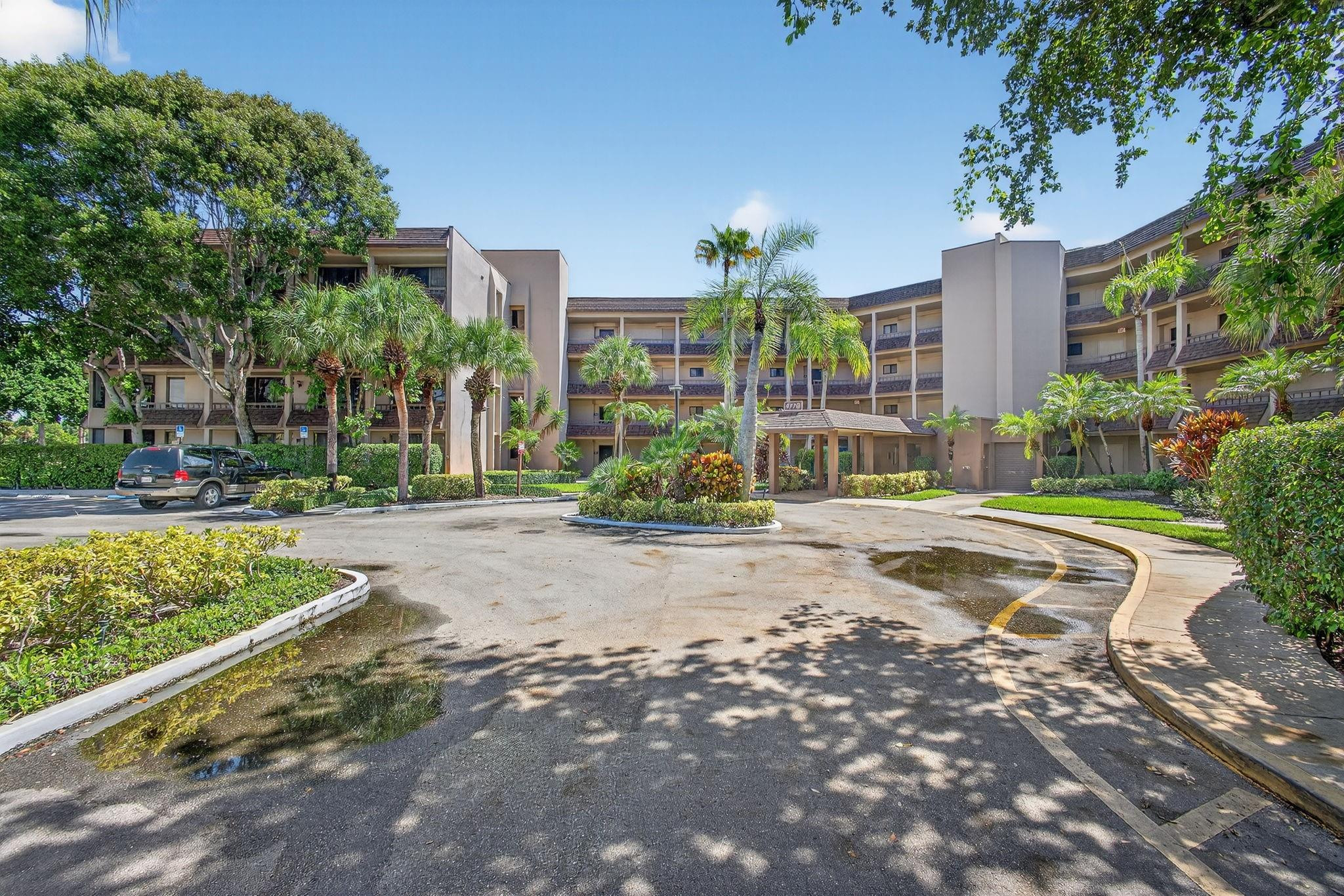 4770 Fountains Drive 104 — photo