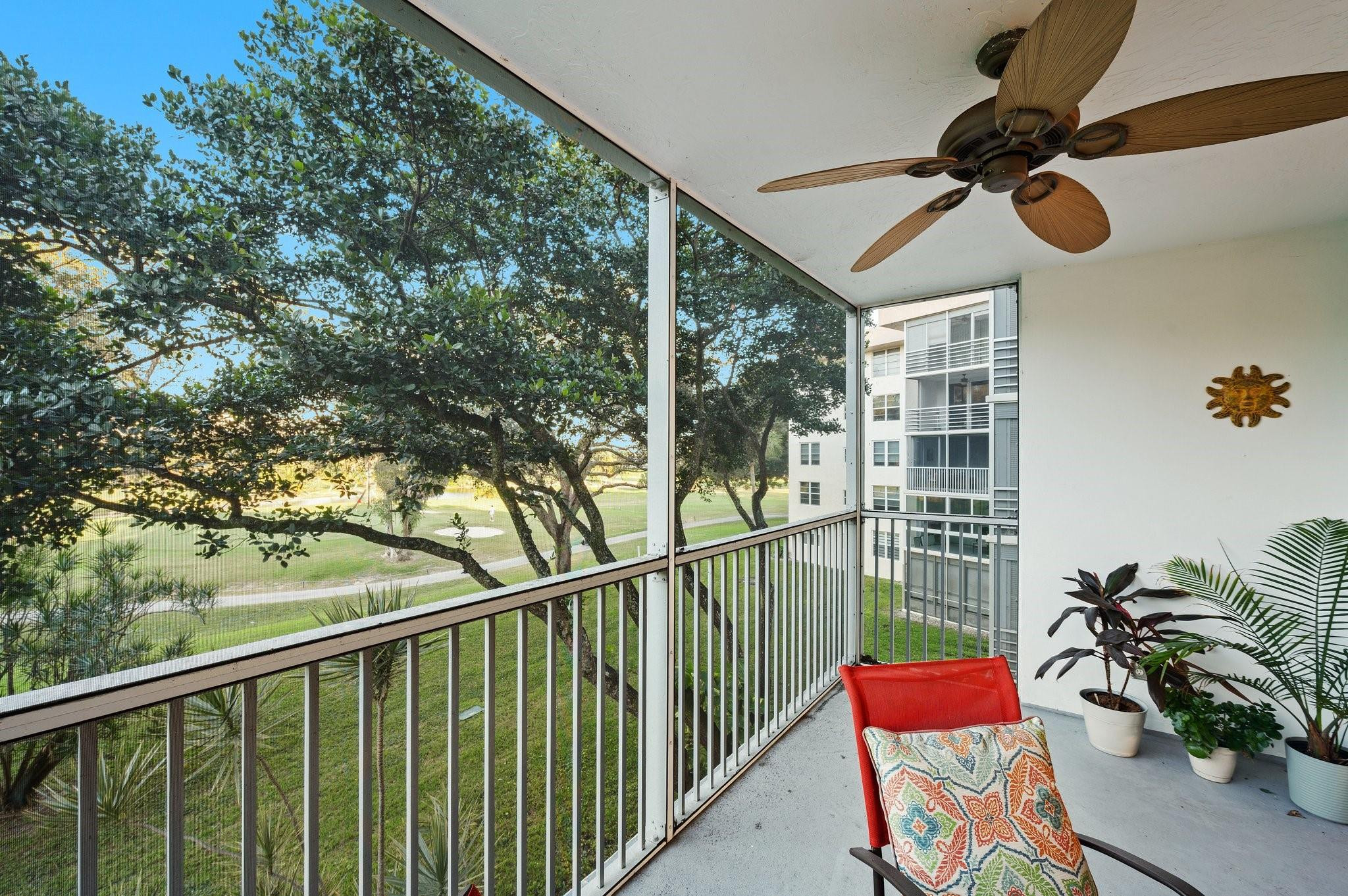 3900 Oaks Clubhouse Drive 310 — photo