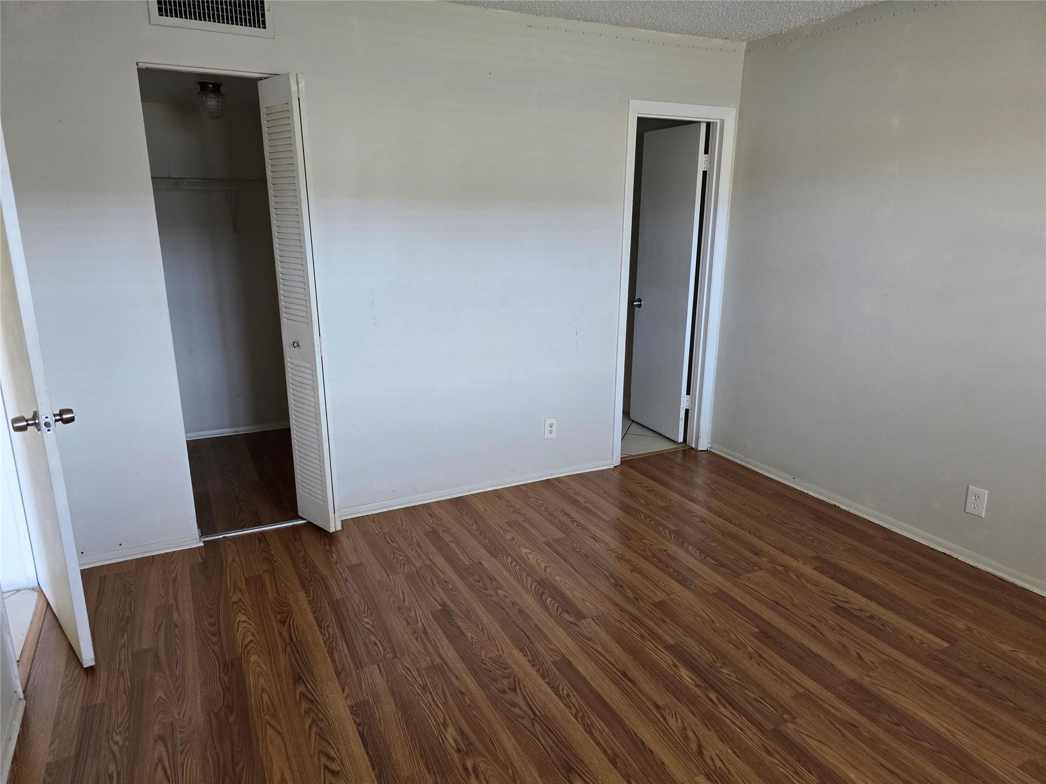7925 Colony Circle 205 — photo