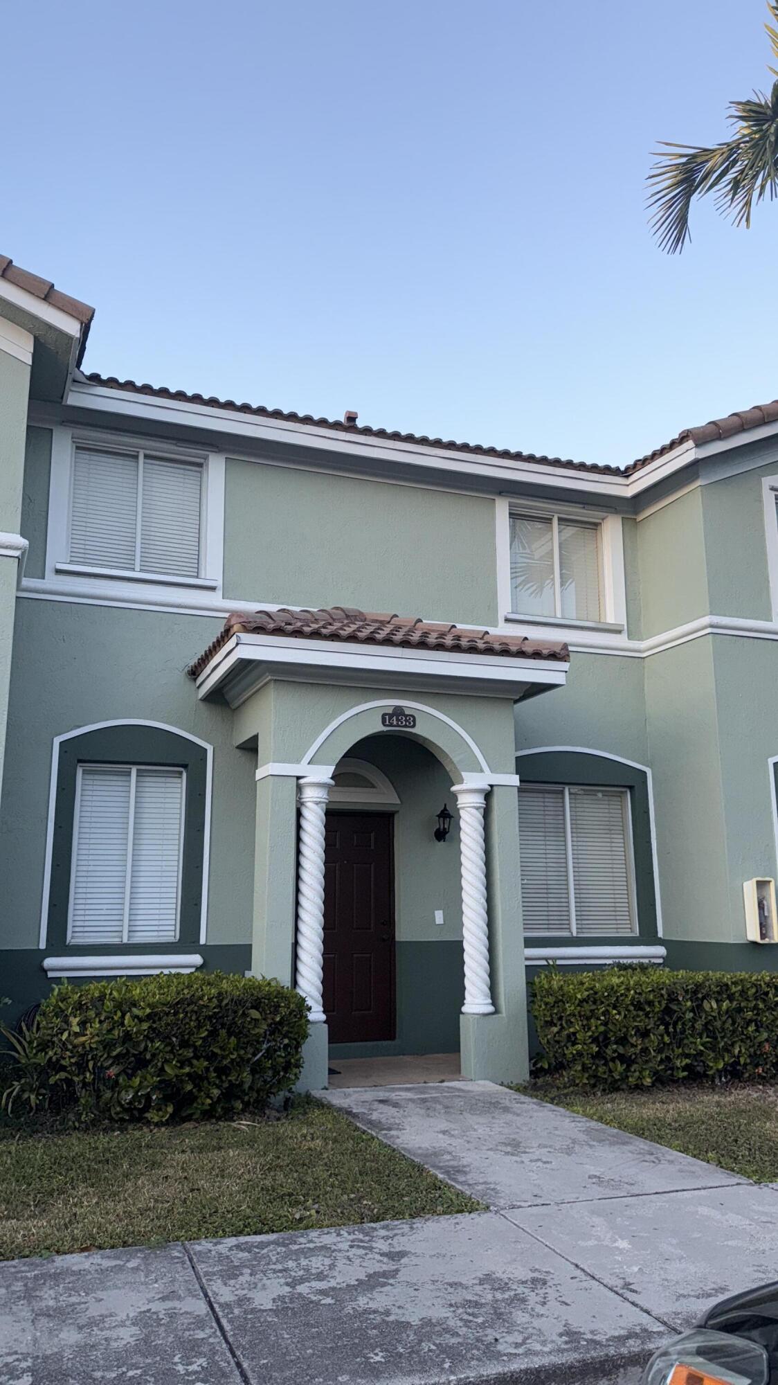 1433 SE 24th Court Unit 261 — photo