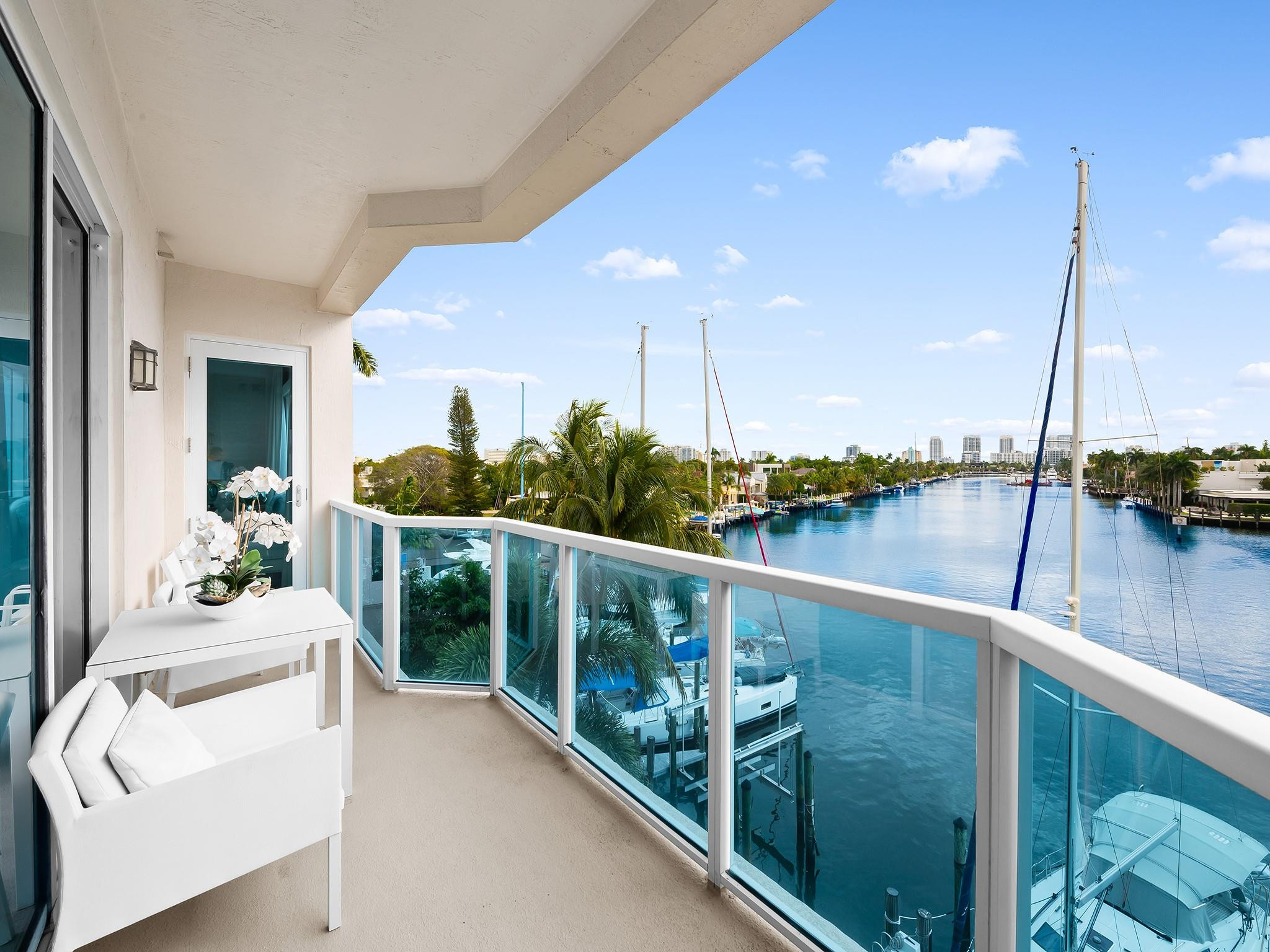 516 Hendricks Isle 4B — photo