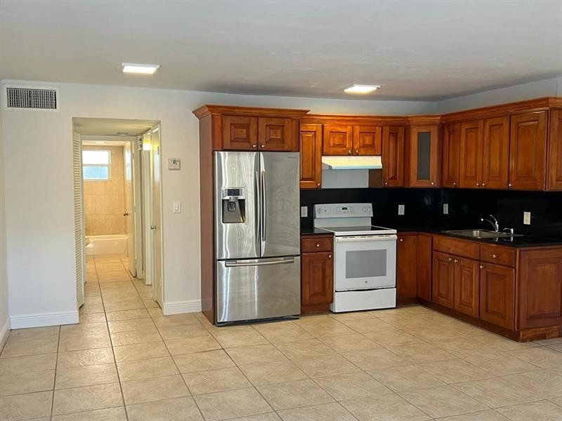 7851 Dunham Boulevard 4 — photo