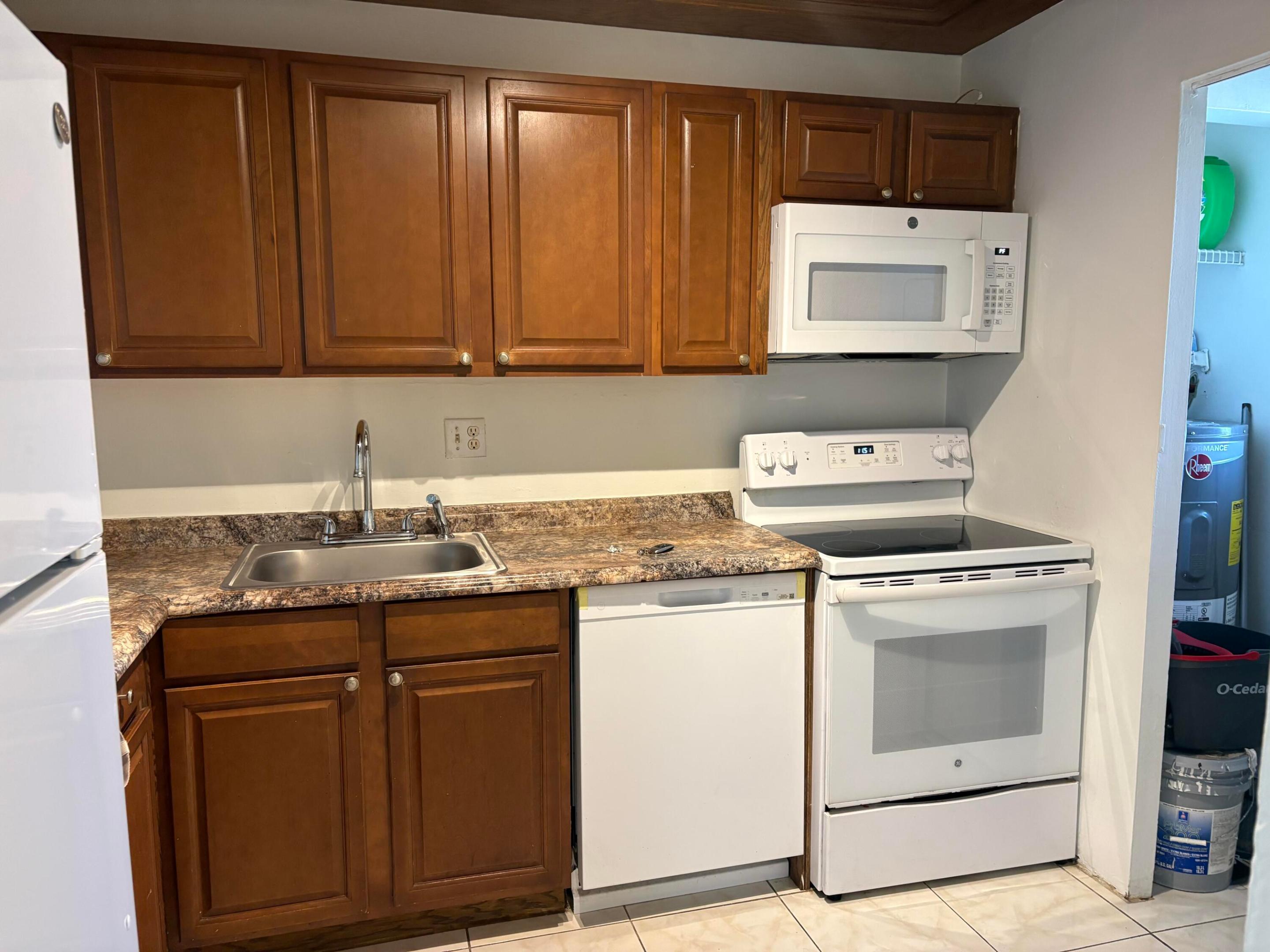 8000 Colony Circle 201 — photo