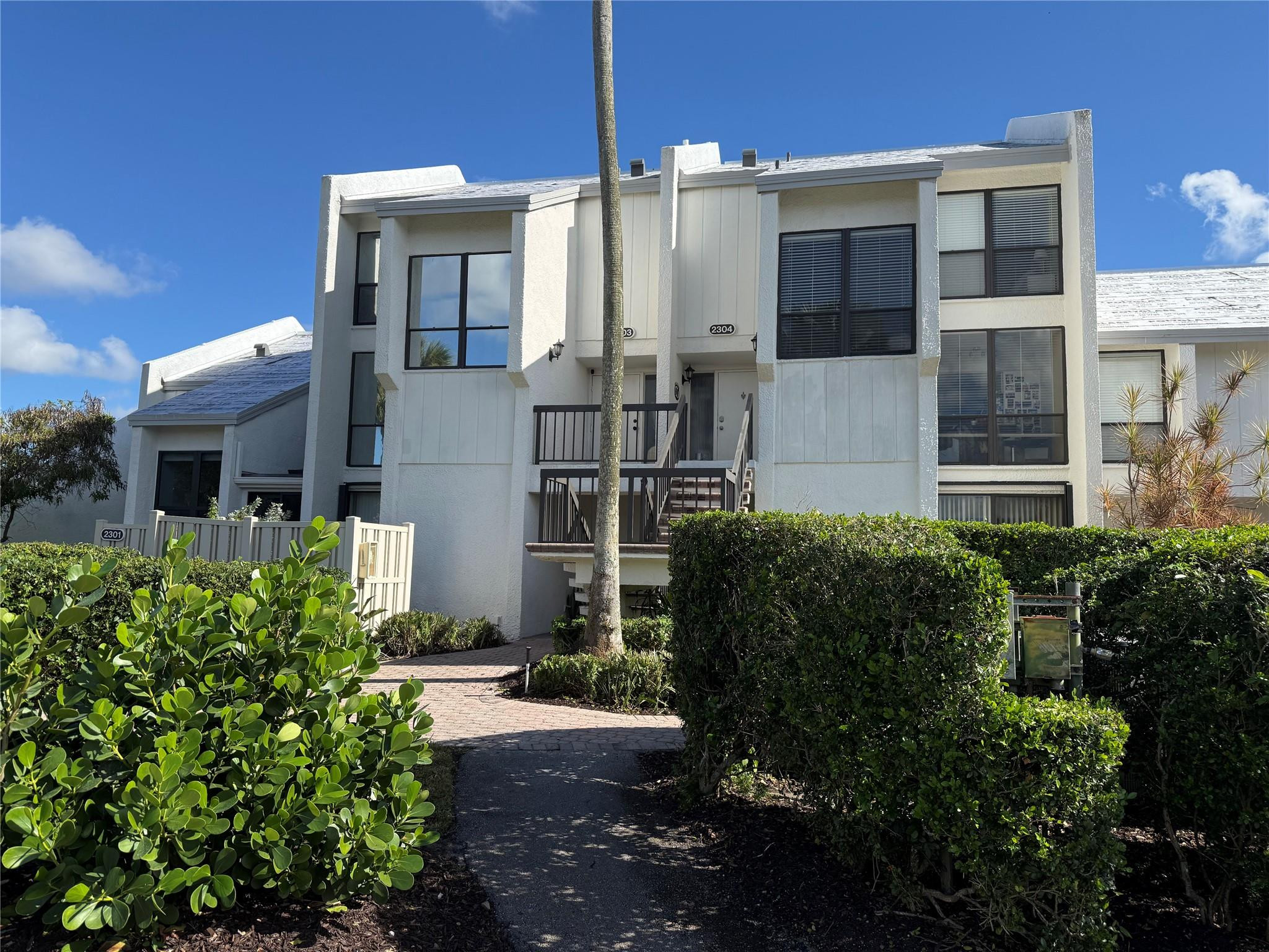 2303 Bridgewood Drive 2303 — photo