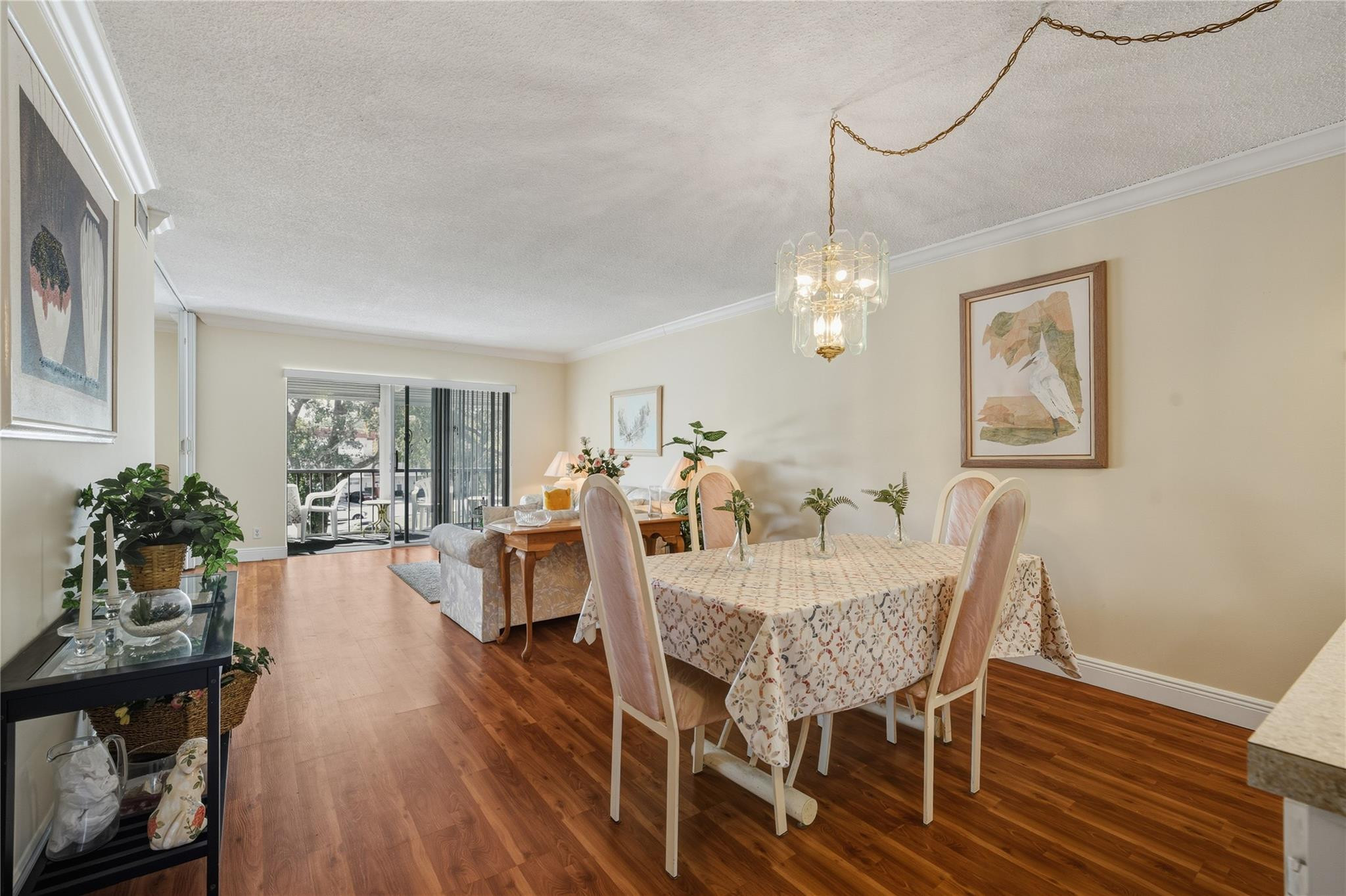 691 S Hollybrook Drive 304 — photo