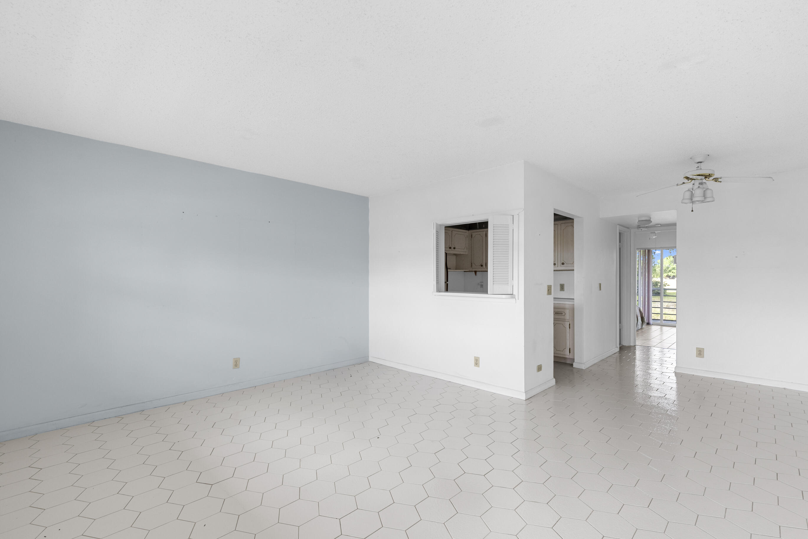 72 Ashby B — photo