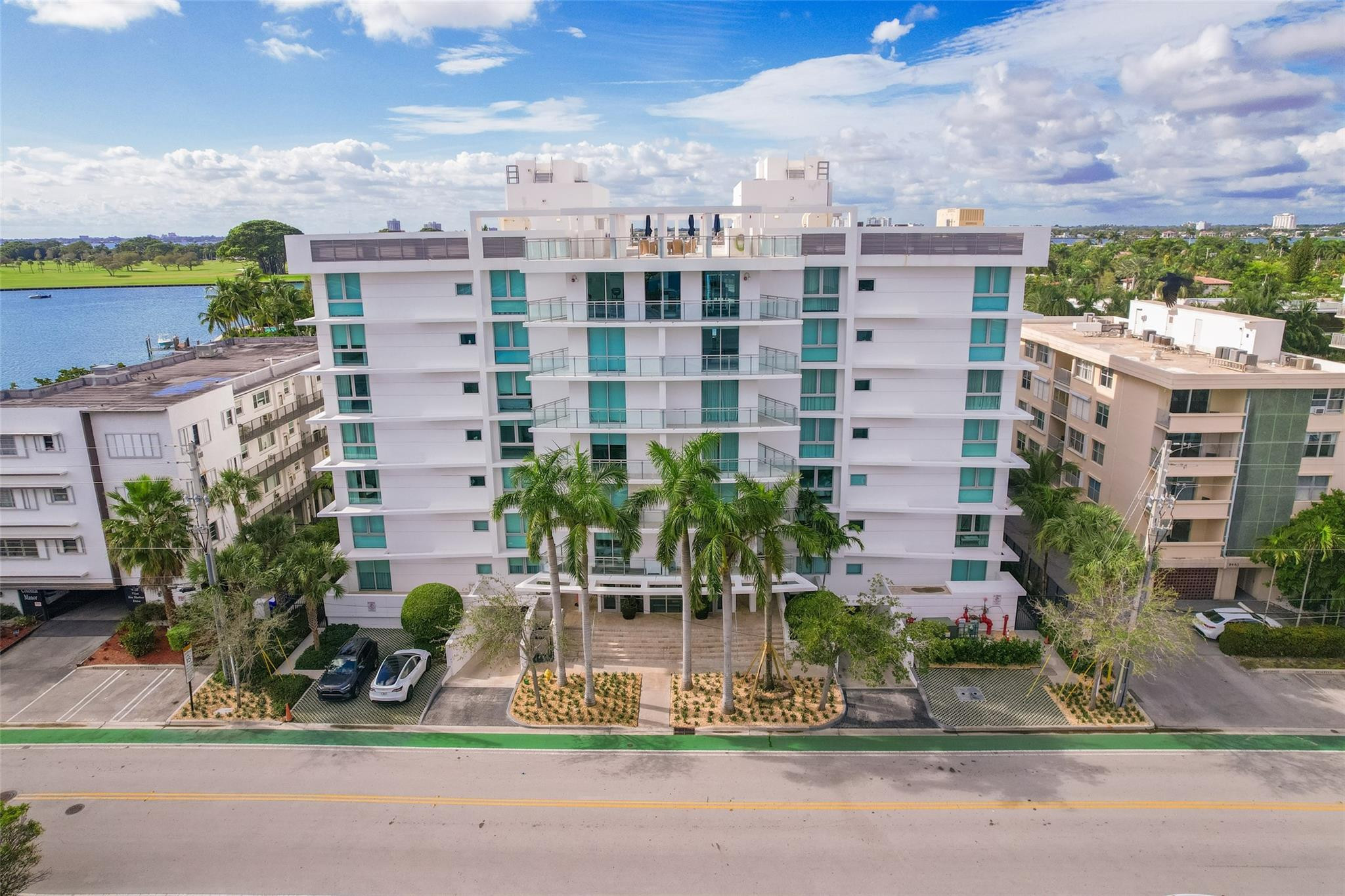 9400 W Bay Harbor Drive 503 — photo