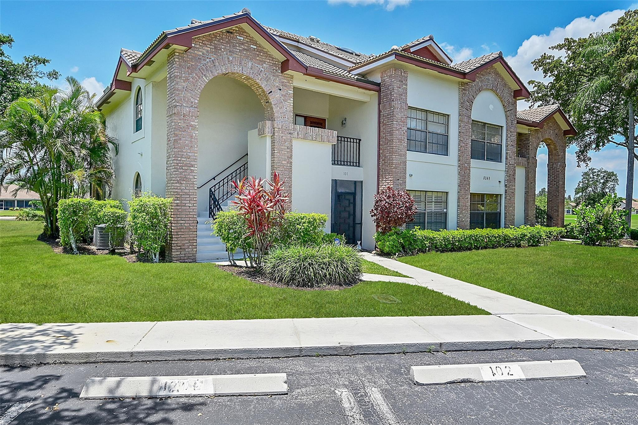 8049 Aberdeen Drive 101 — photo