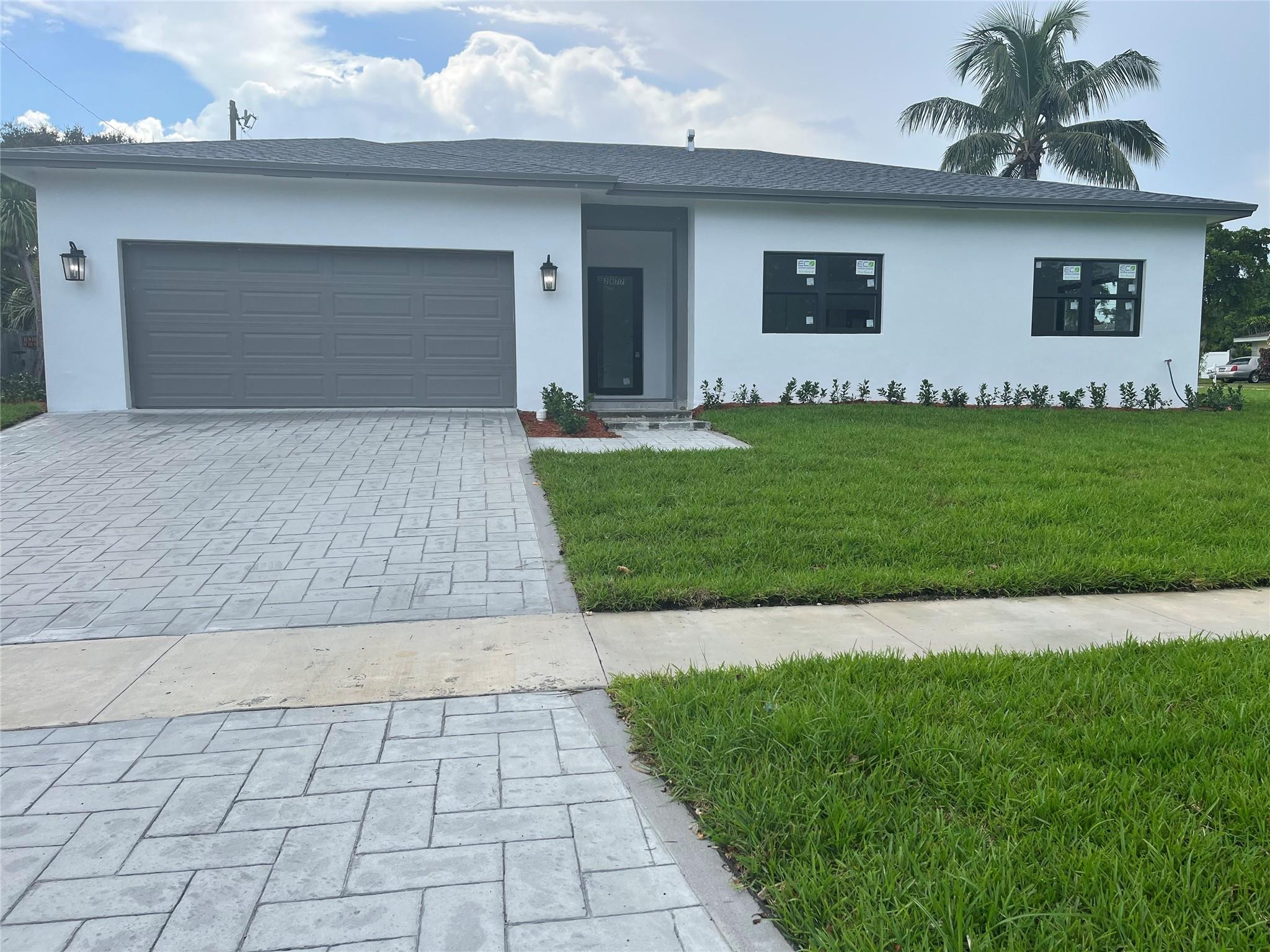 Home in Boynton Beach, FL 33435 — photo 2