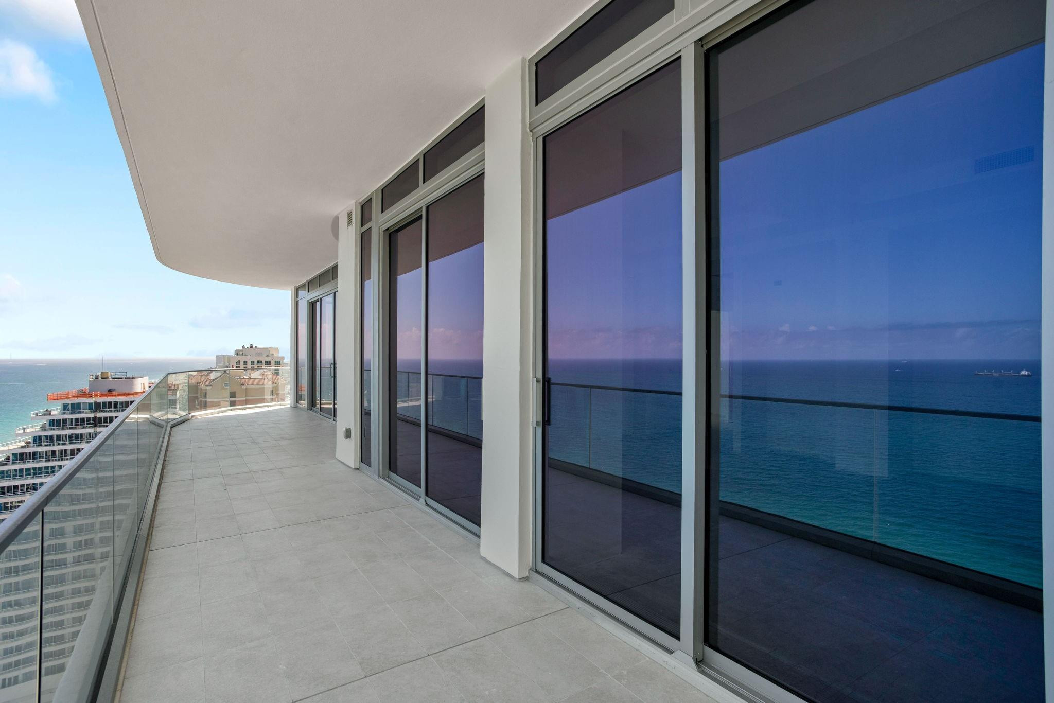 153 N Seabreeze Boulevard Ph 2601-S — photo