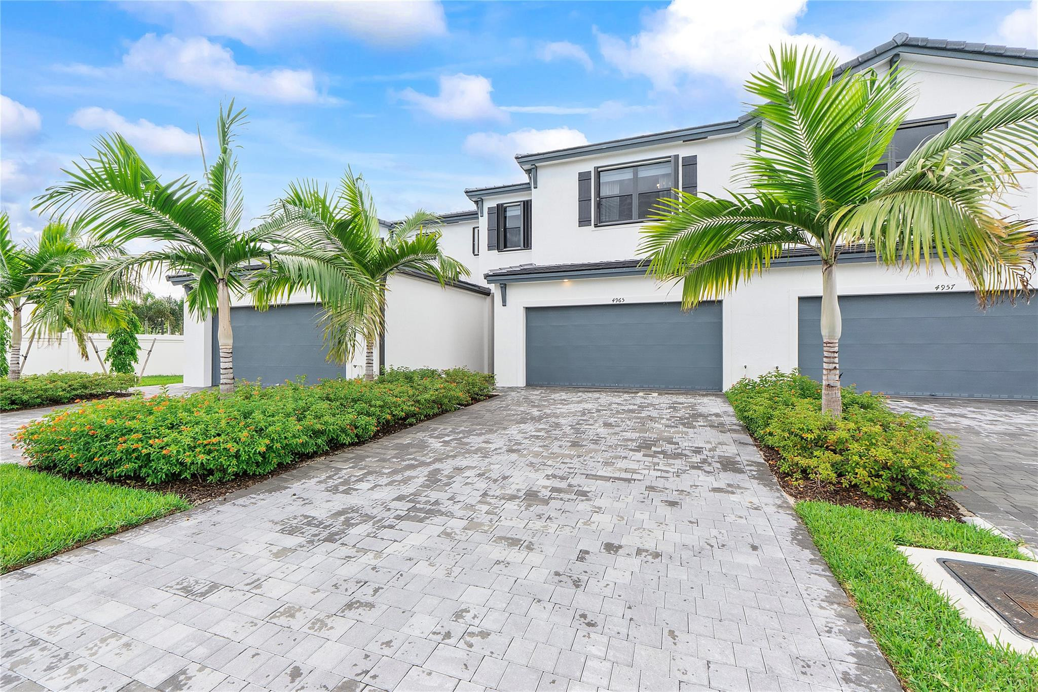 Home in Dania Beach, FL 33312 — photo 3