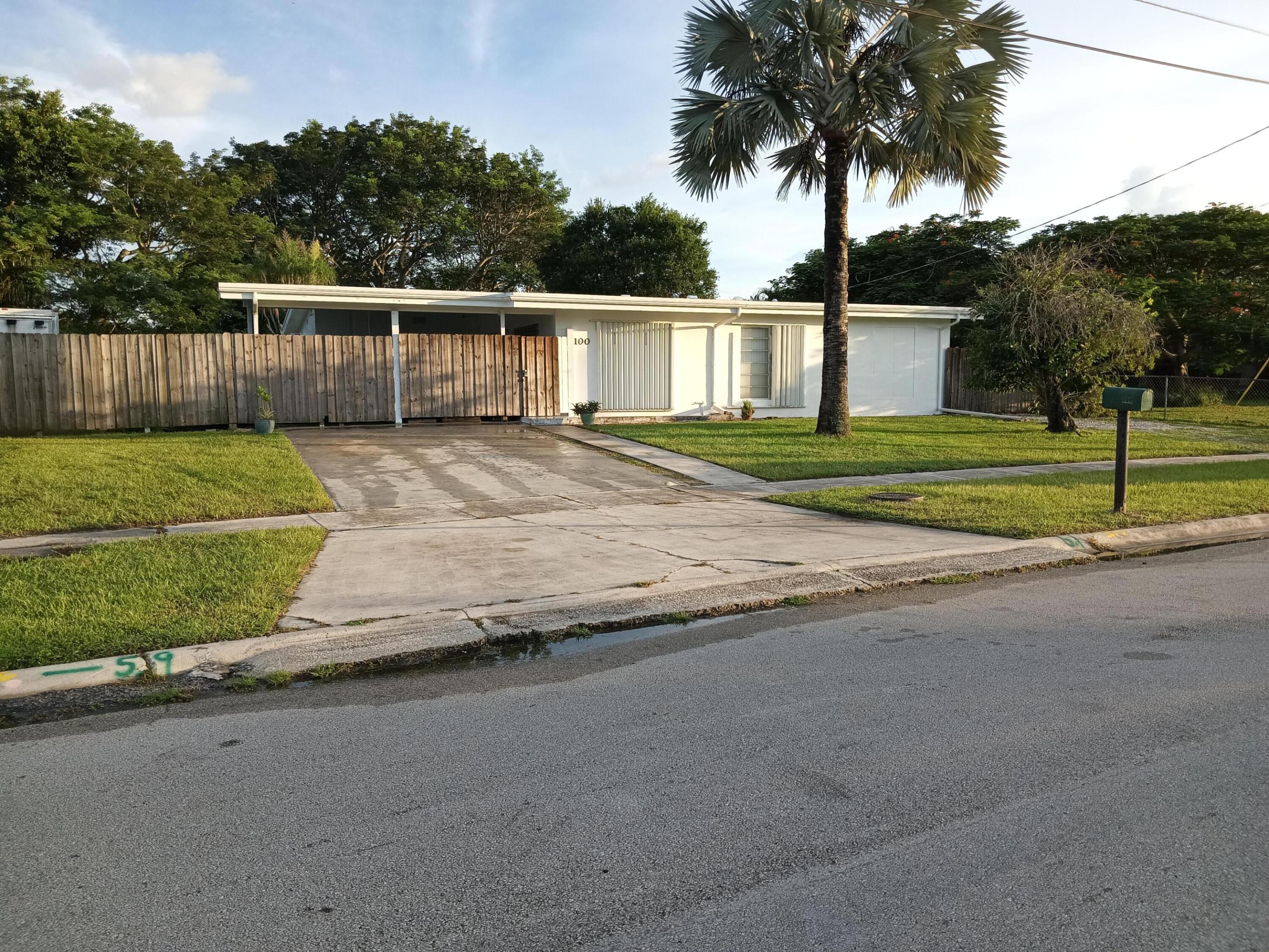 100 SE Naranja Avenue — photo