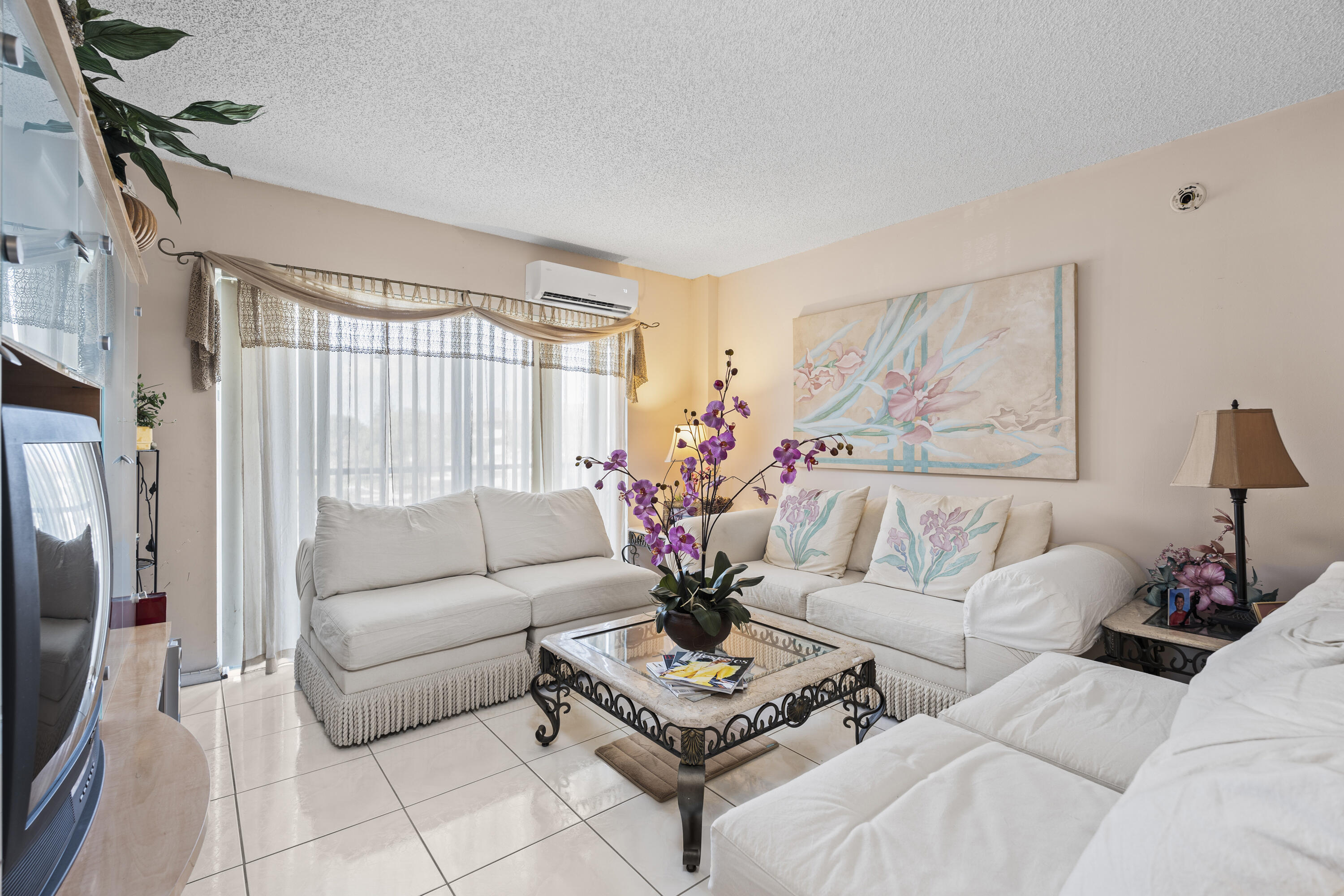4174 Inverrary Drive 413 — photo