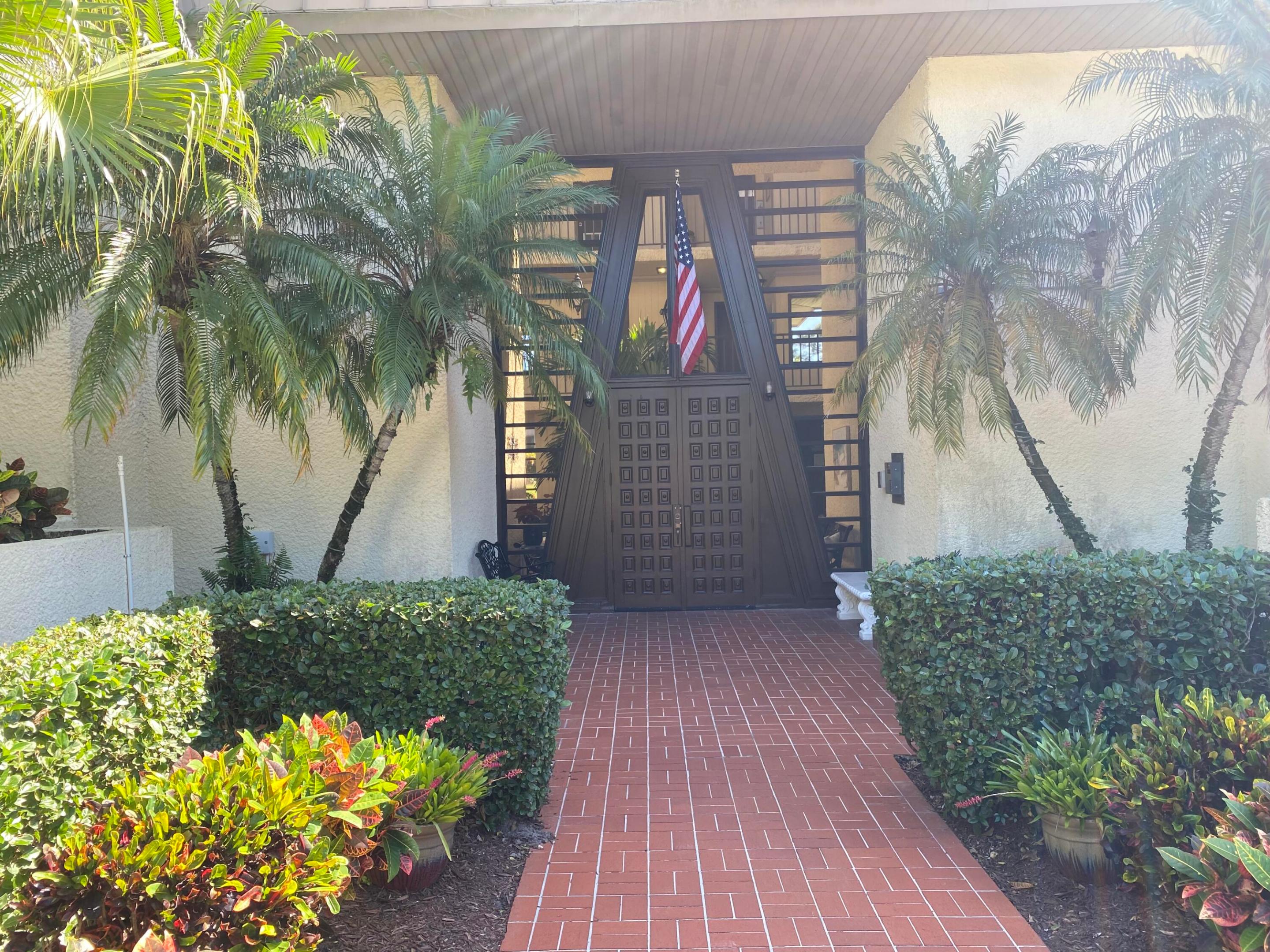 1800 SE Saint Lucie Boulevard 5-203 — photo