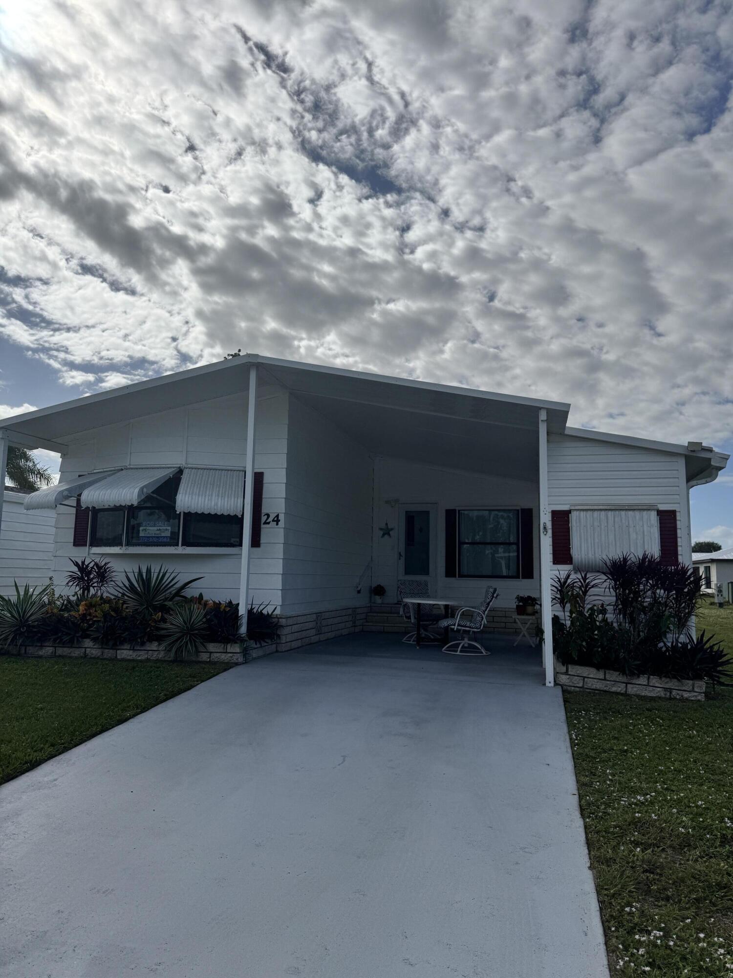 24 Villa Del Norte — photo