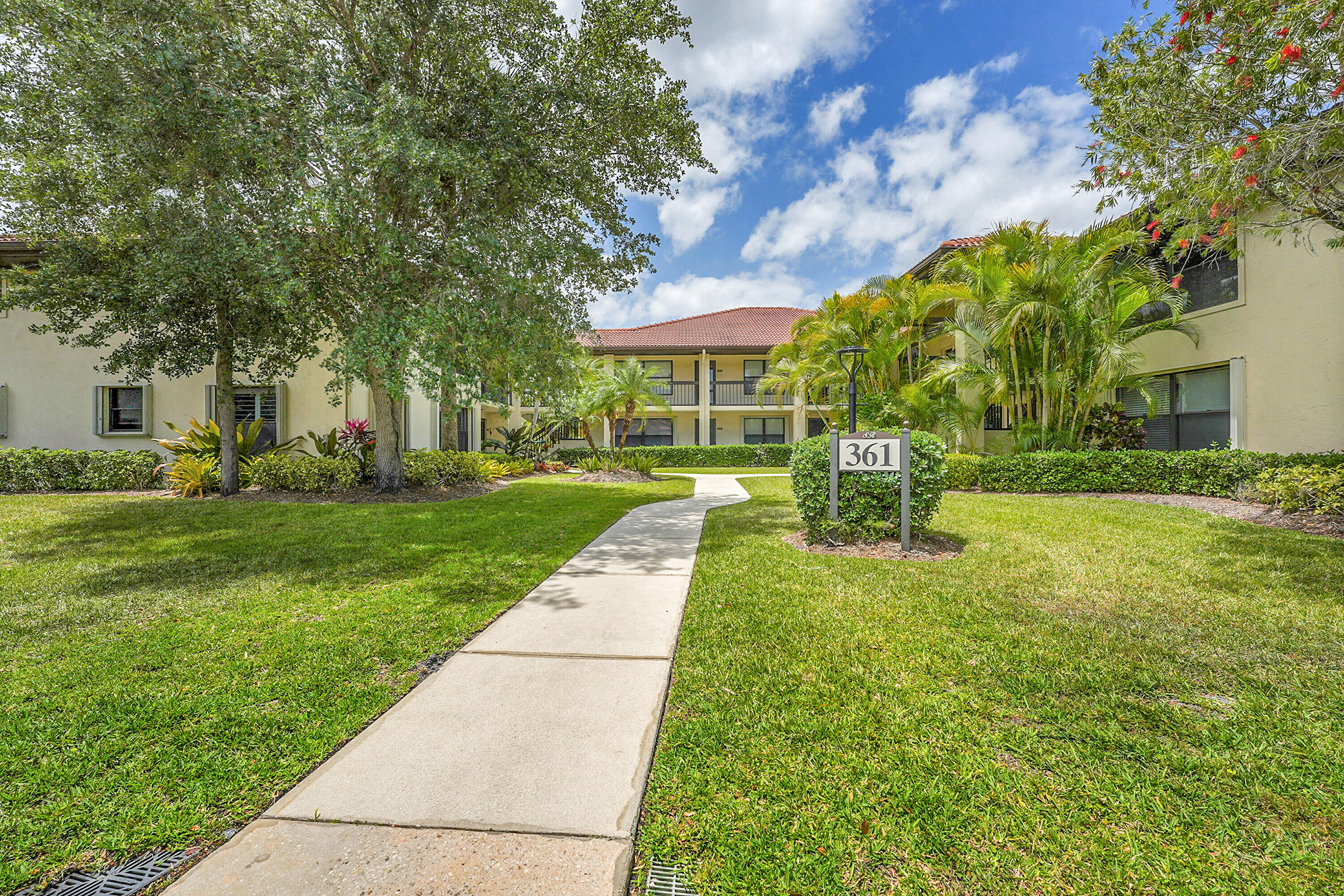 361 SW South River Drive 103 — photo