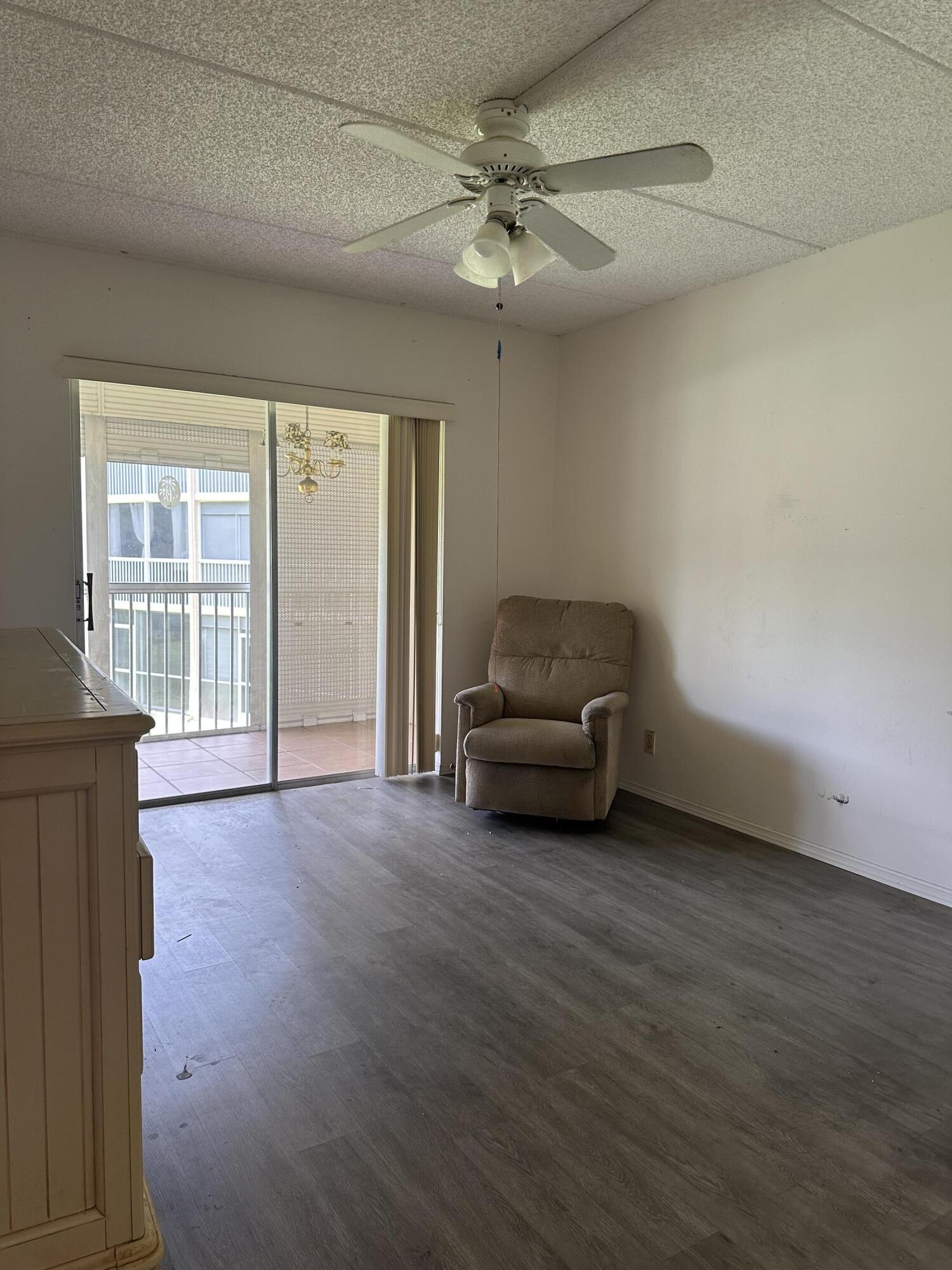300 Village Green Circle S 217 — photo