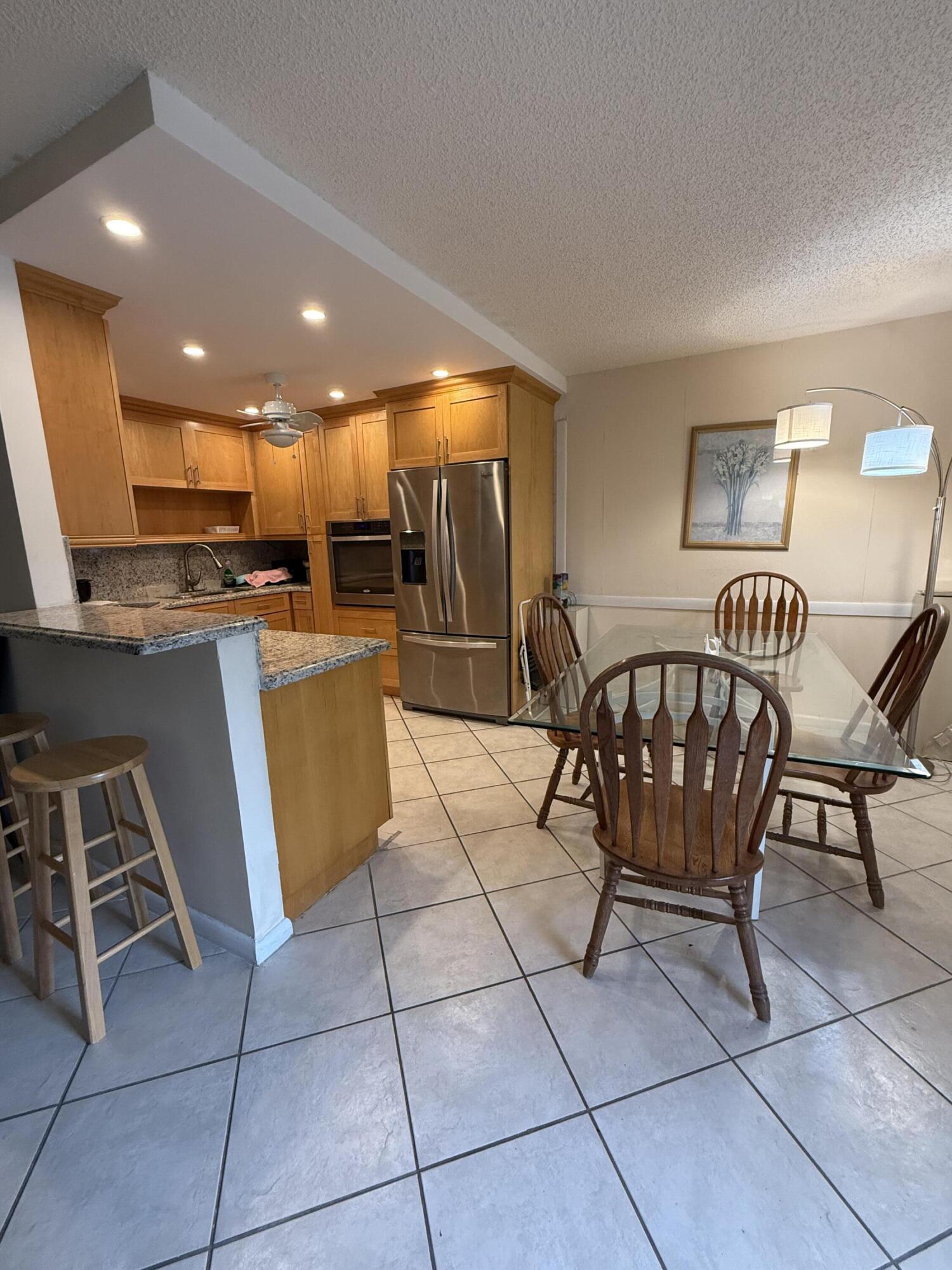 1046 Wolverton C — photo