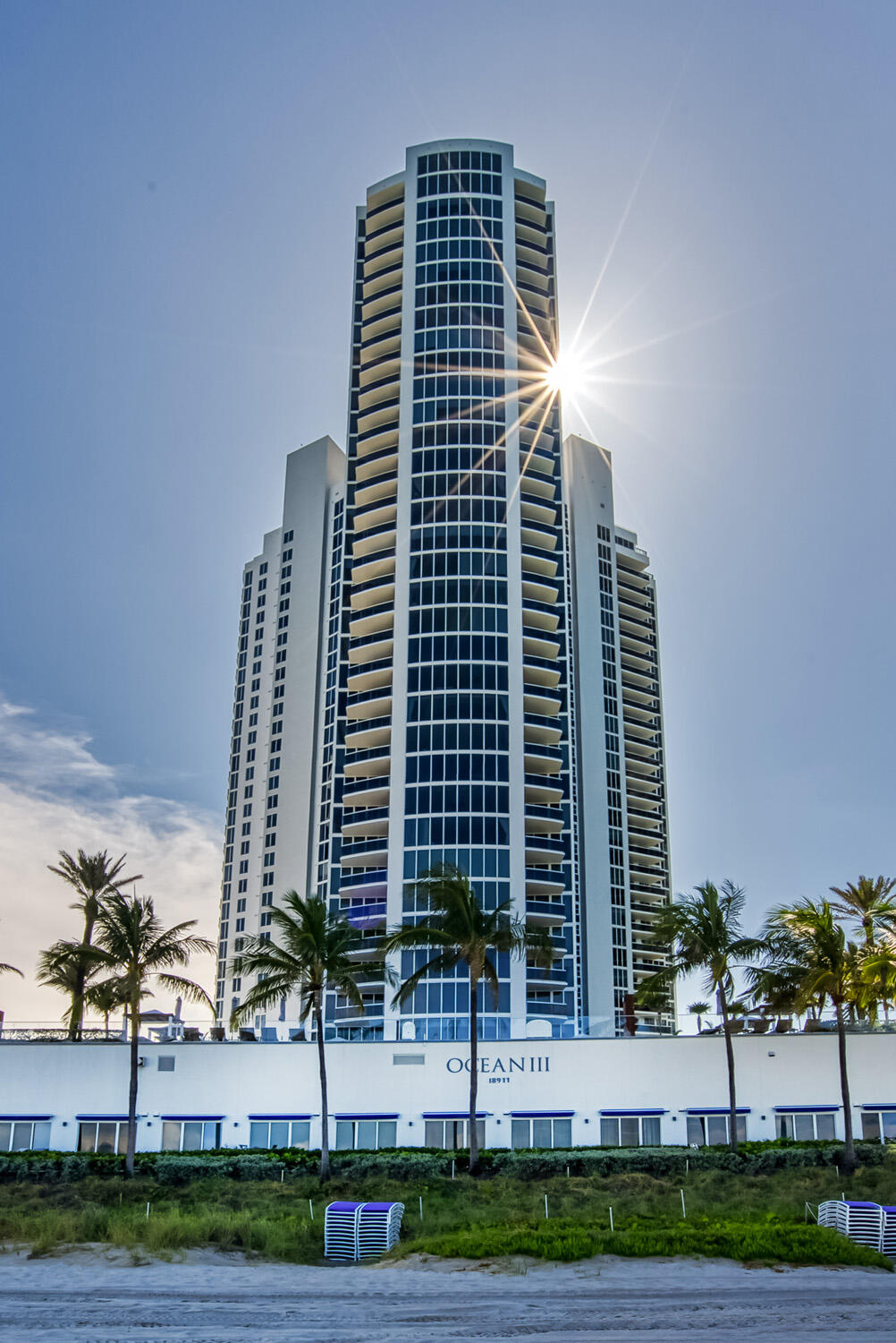 18911 Collins Avenue 506 — photo