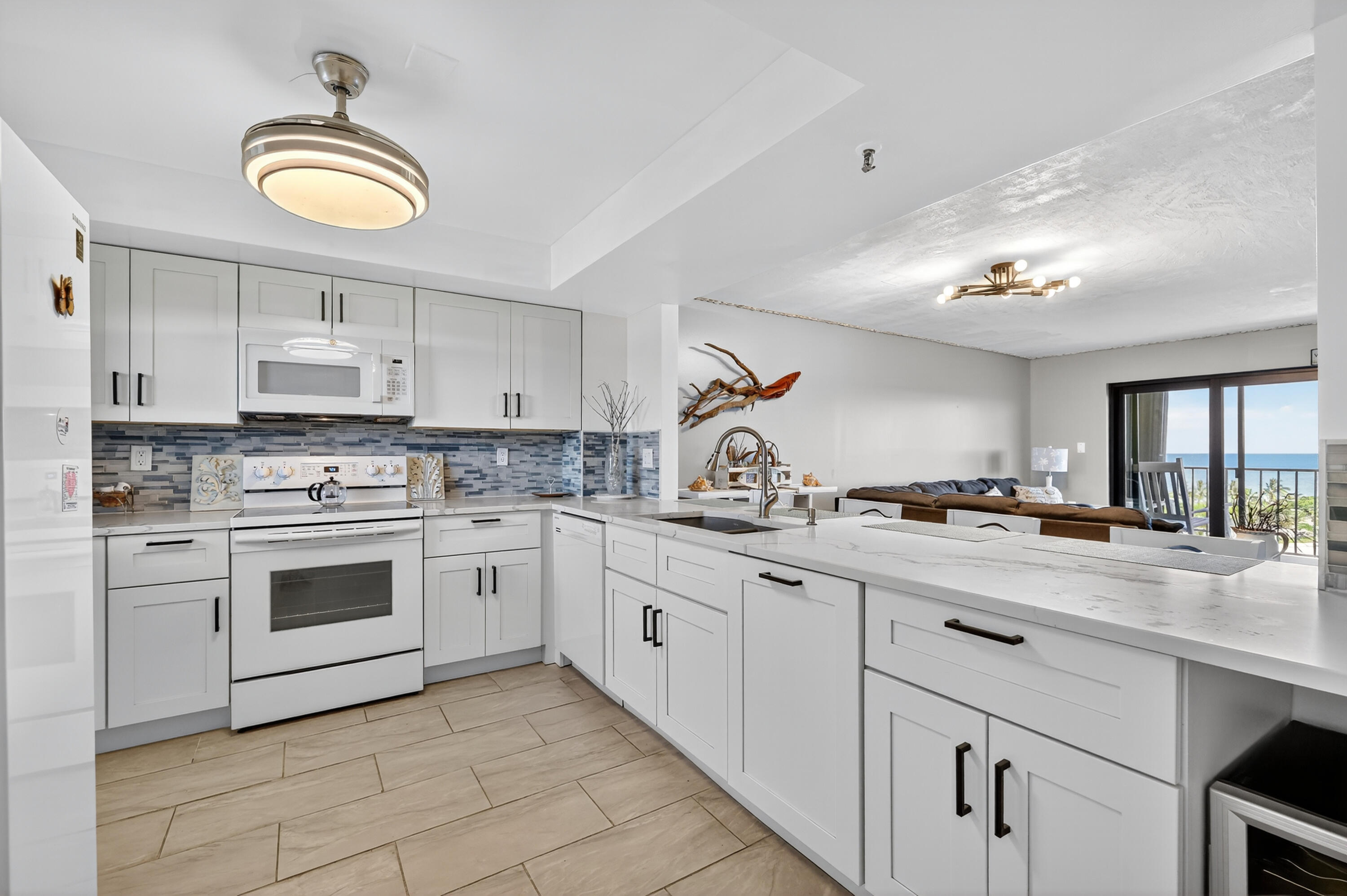 801 S Ocean Drive 910 — photo