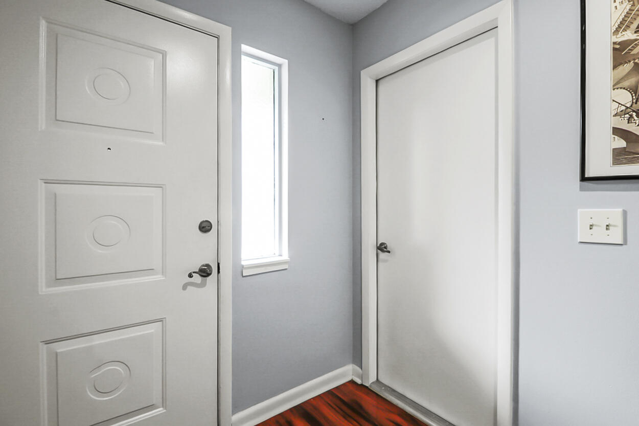 1679 SW Crossing Circle — photo