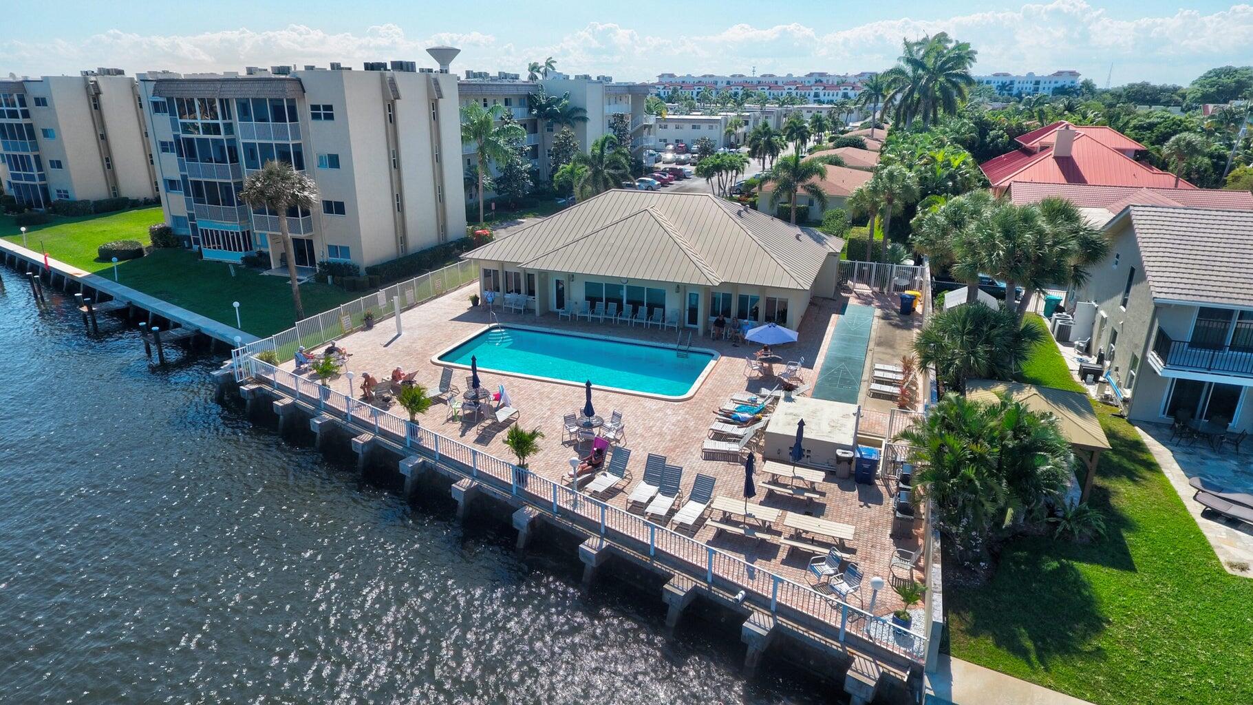 650 Snug Harbor Drive G310 — photo
