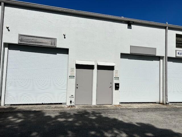 1775 Blount Road 409 — photo