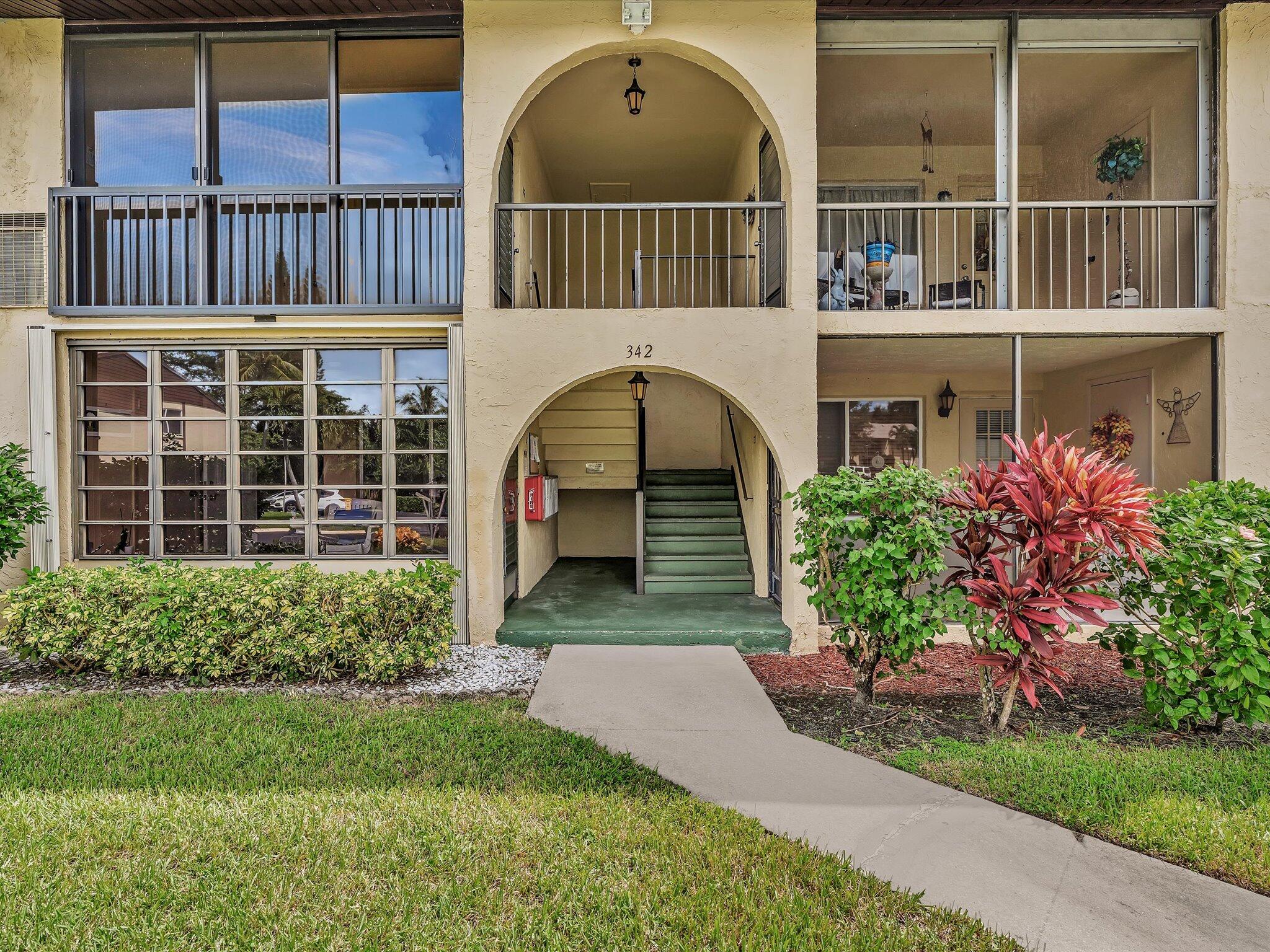 342 Pine Ridge Circle D-2 — photo