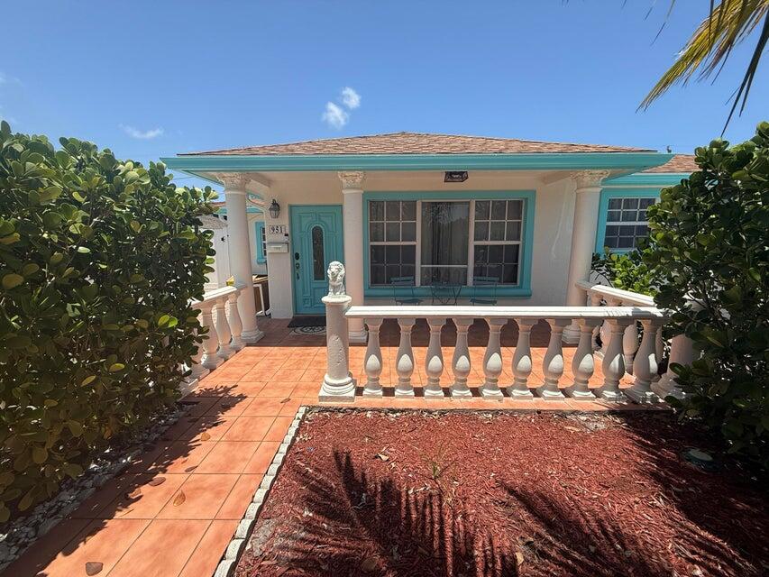 951 Green Street — photo