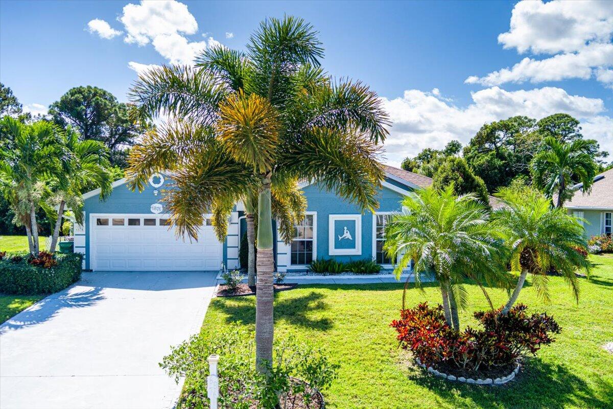 6876 Bronte Circle — photo