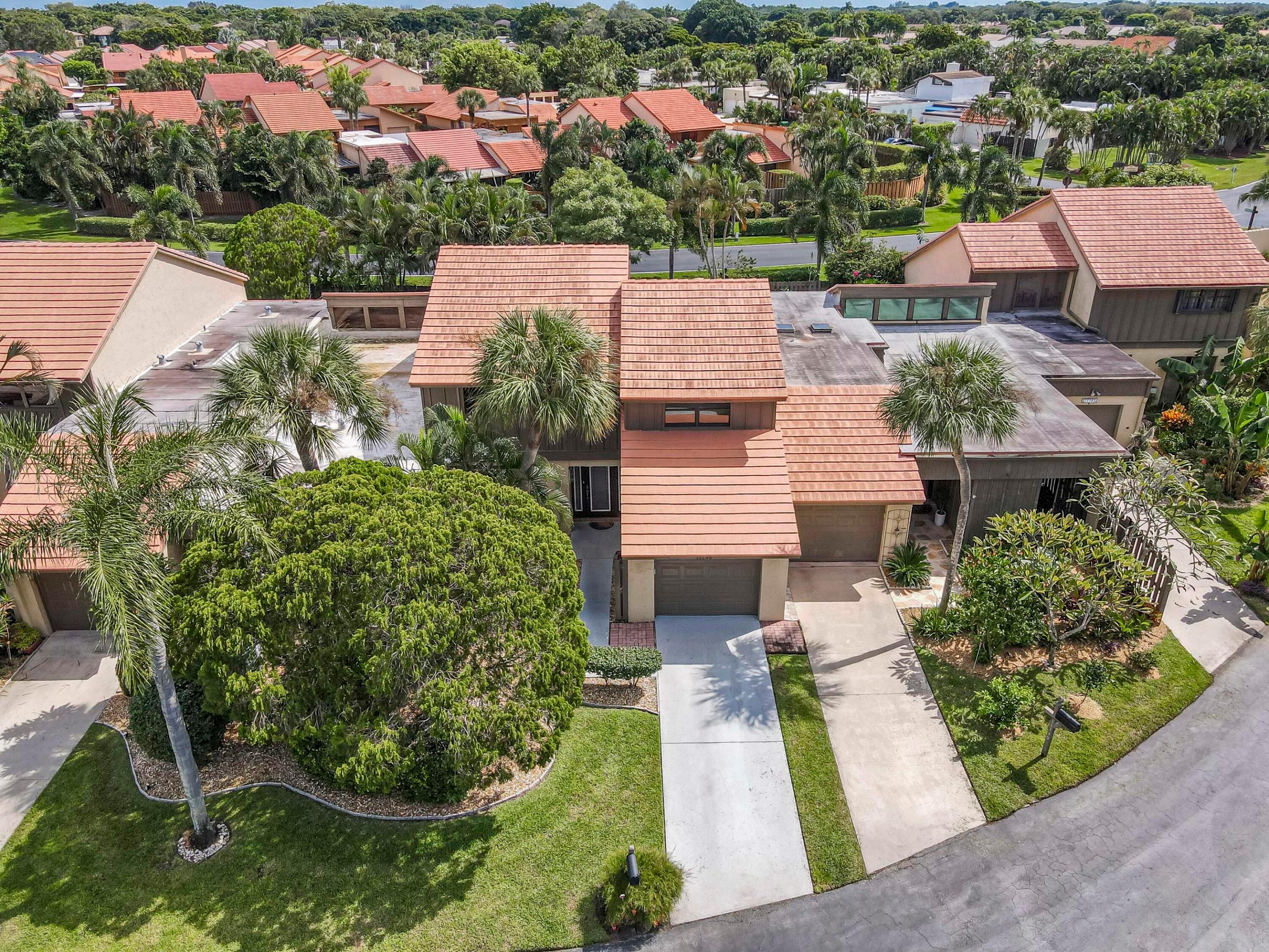 11135 Oakdale Road — photo