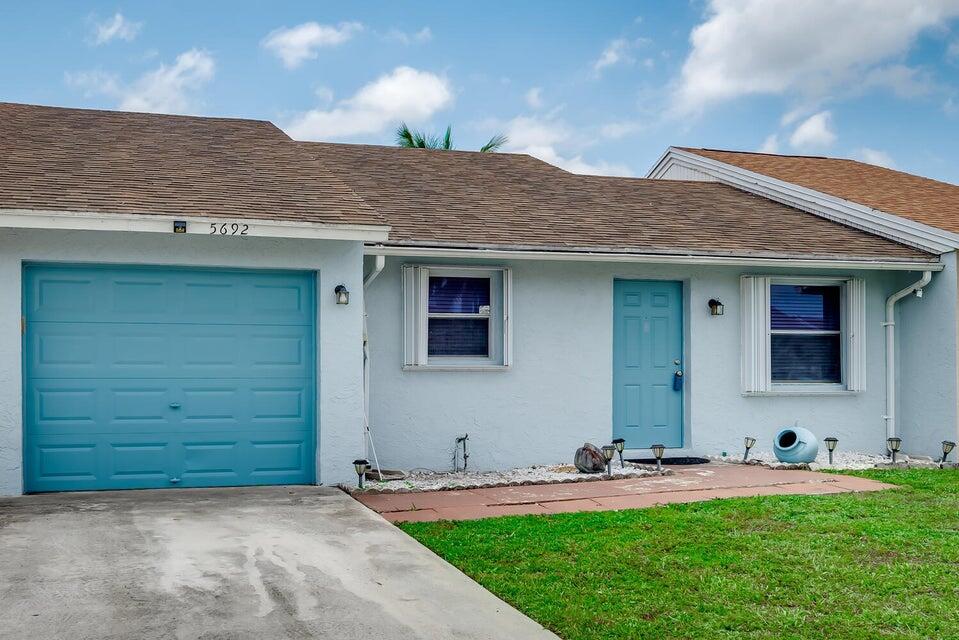 5692 SW Stonington Way SW 5692 — photo