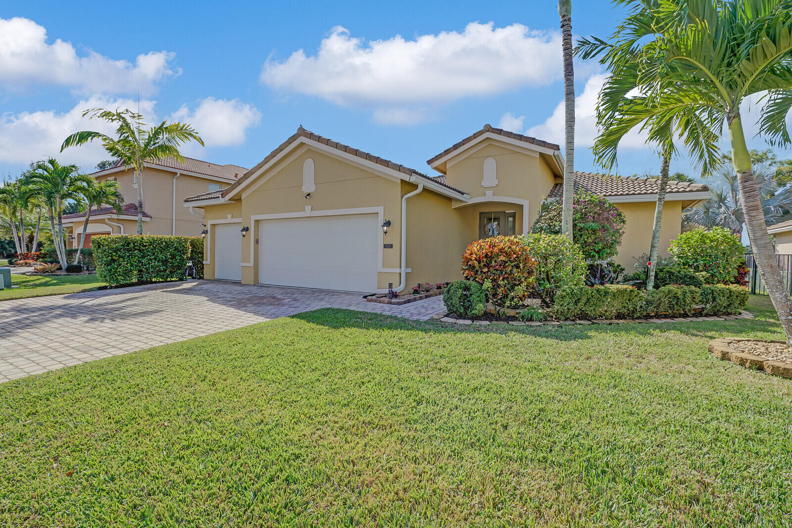 9328 Silent Oak Circle — photo