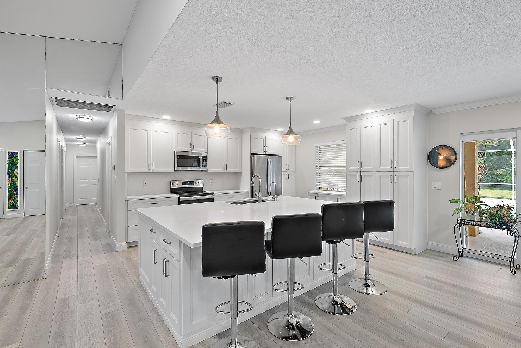 16338 Alexander Run — photo