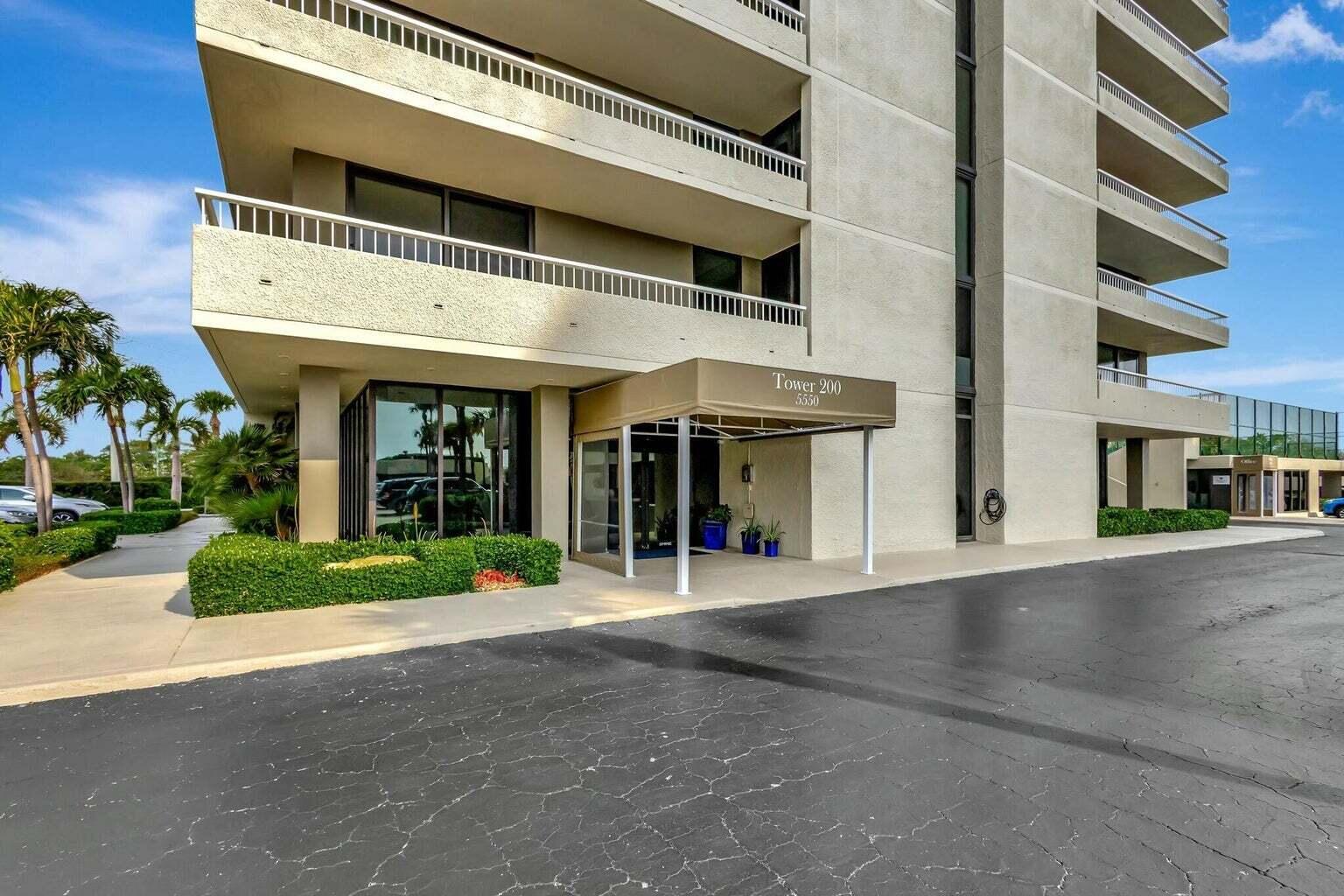 5550 N Ocean Drive 2B — photo