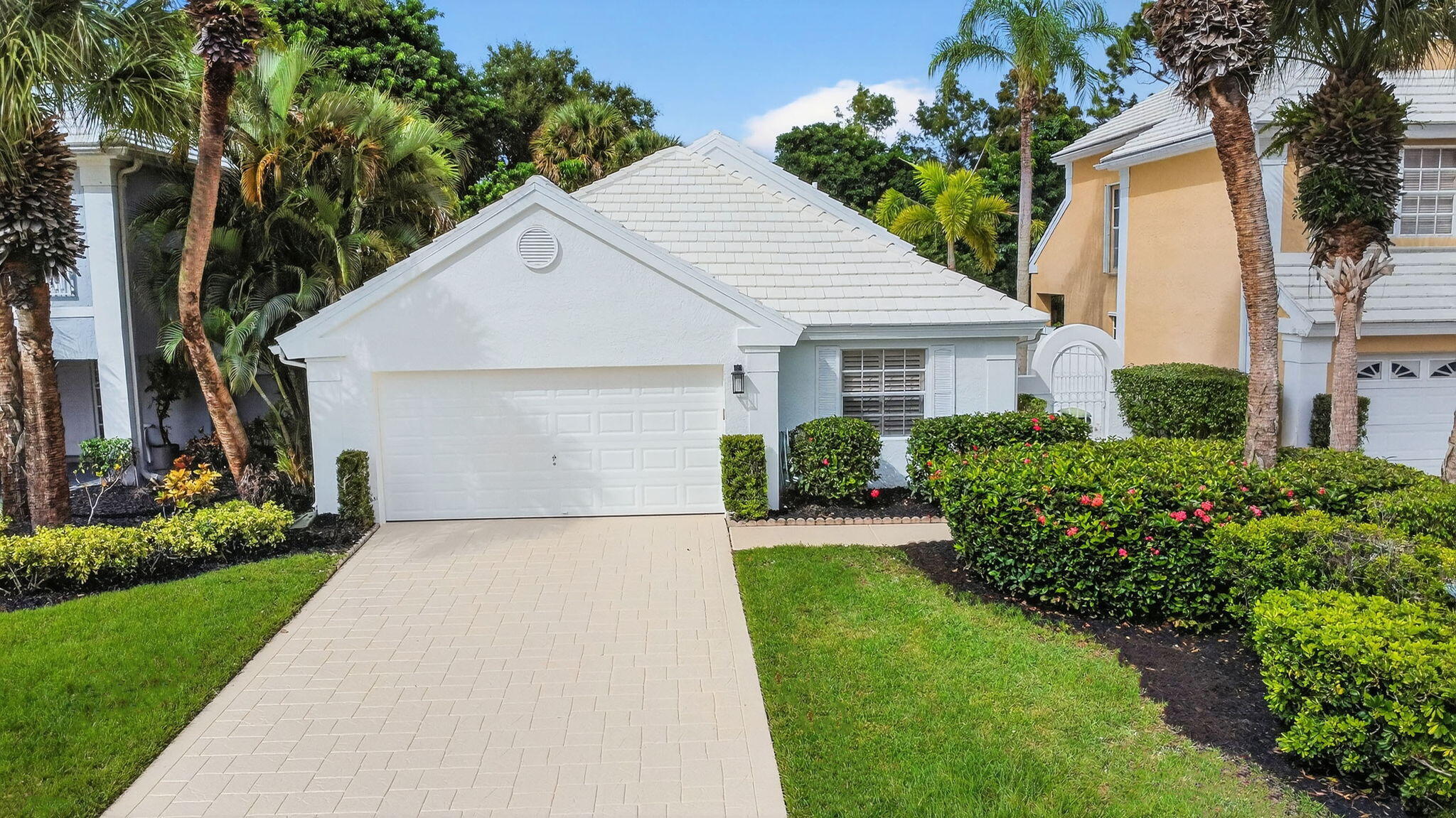 9333 Heathridge Drive — photo