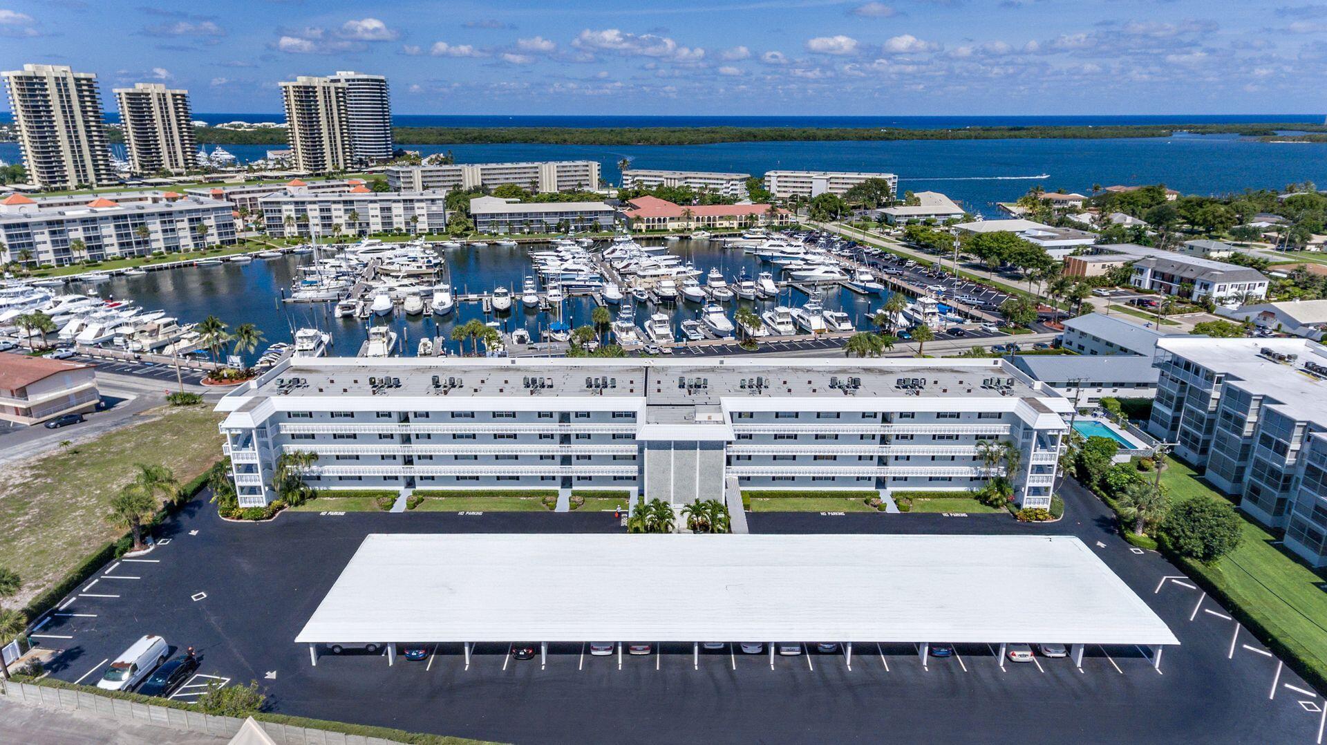 907 Marina Drive 402 — photo