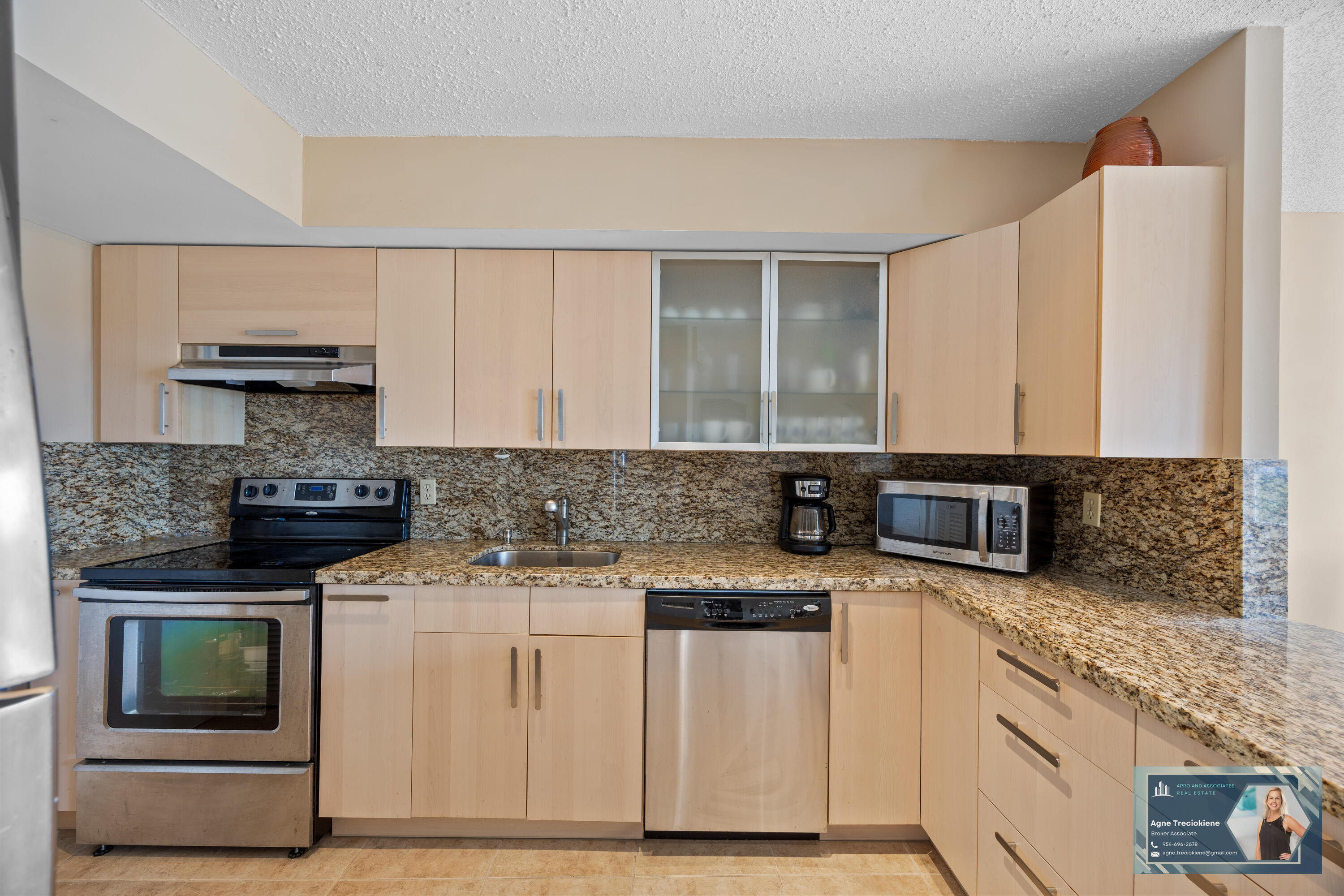 300 Diplomat Parkway 607 — photo
