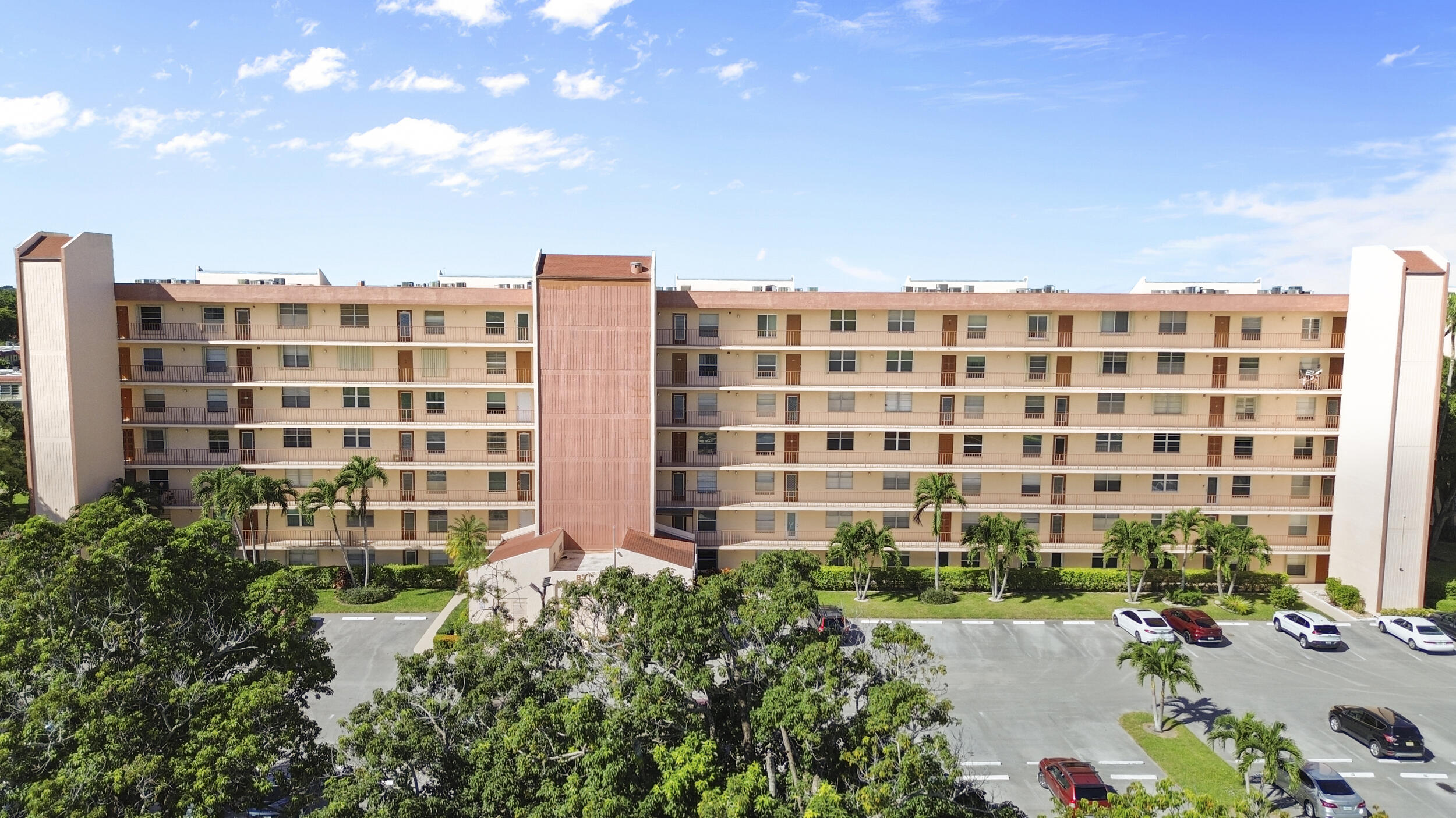 14671 Bonaire Boulevard 404 — photo