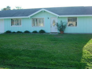8350 SE Sweetbay Drive — photo