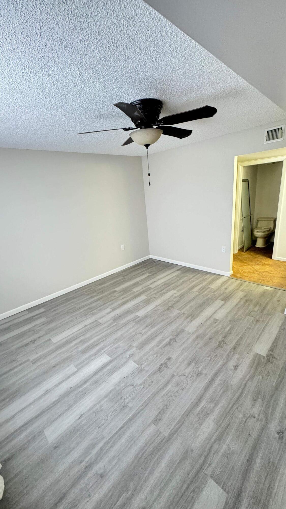 6049 Balboa Circle 202 — photo