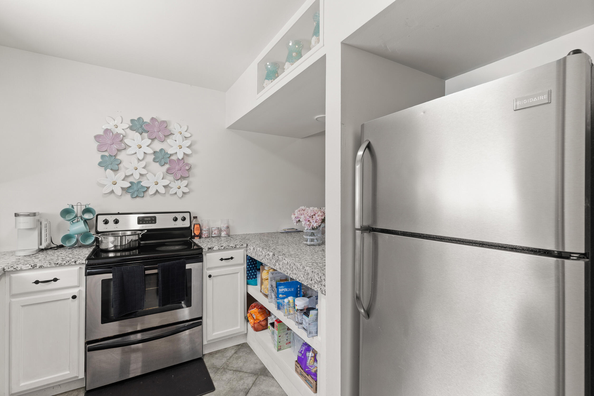 1329 Villa Lane 45 — photo