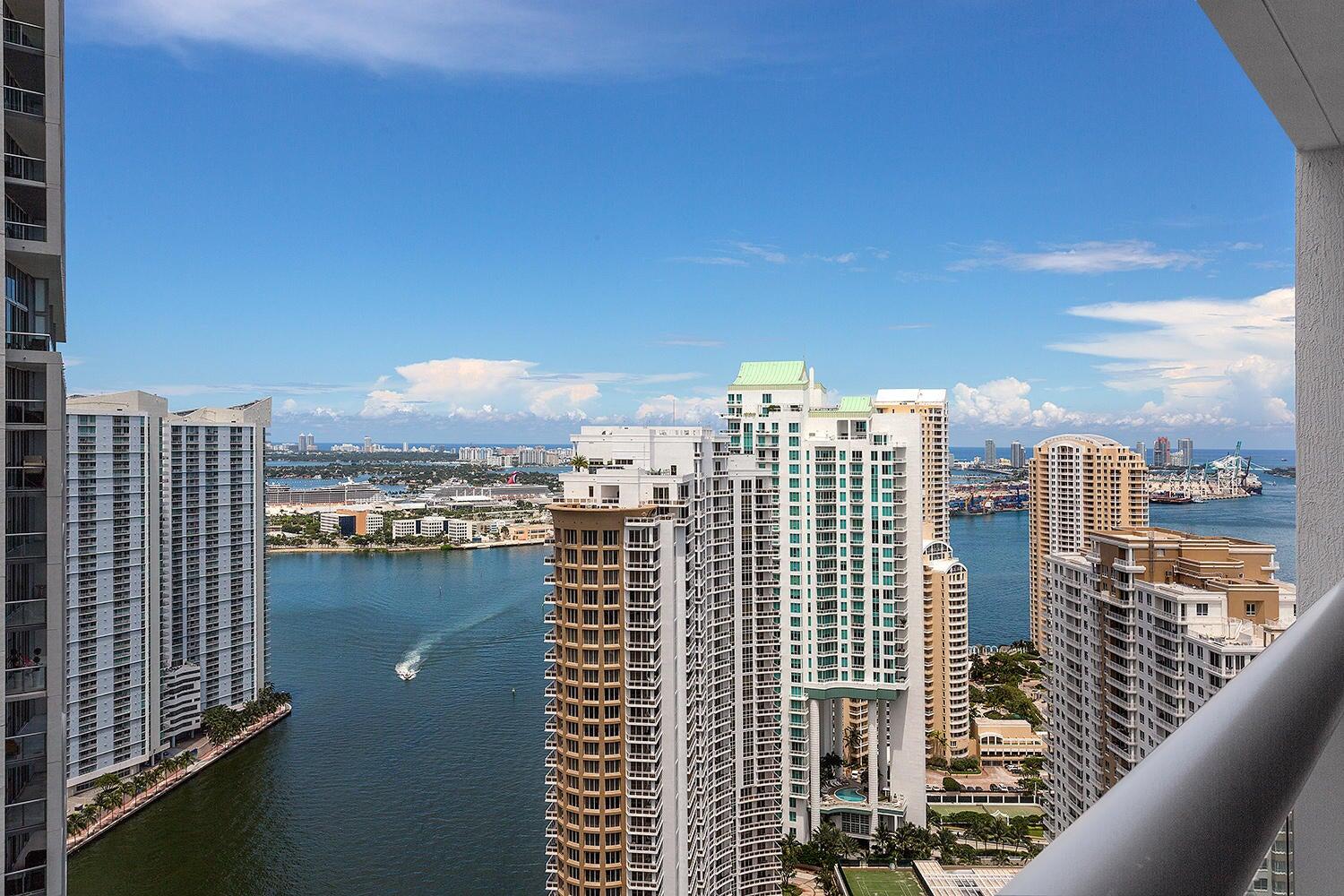 495 Brickell Avenue 4010 — photo