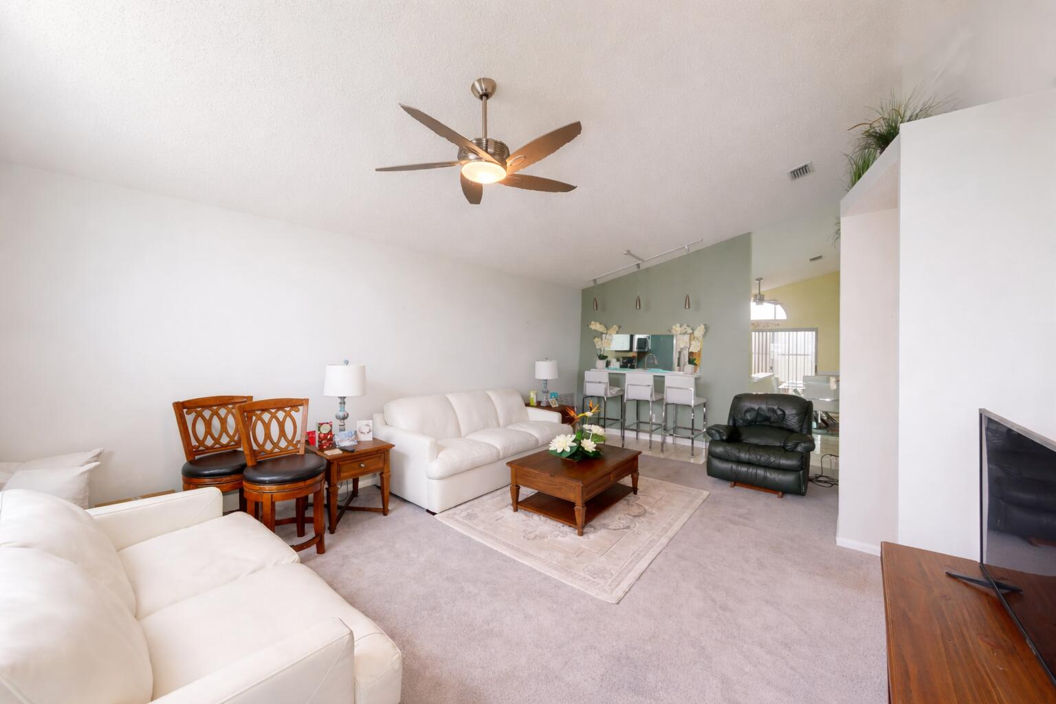 1184 NW Lombardy Drive — photo
